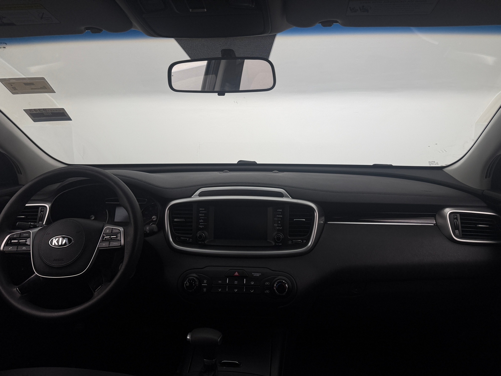 Thumbnail: 2020 Kia Sorento - 3