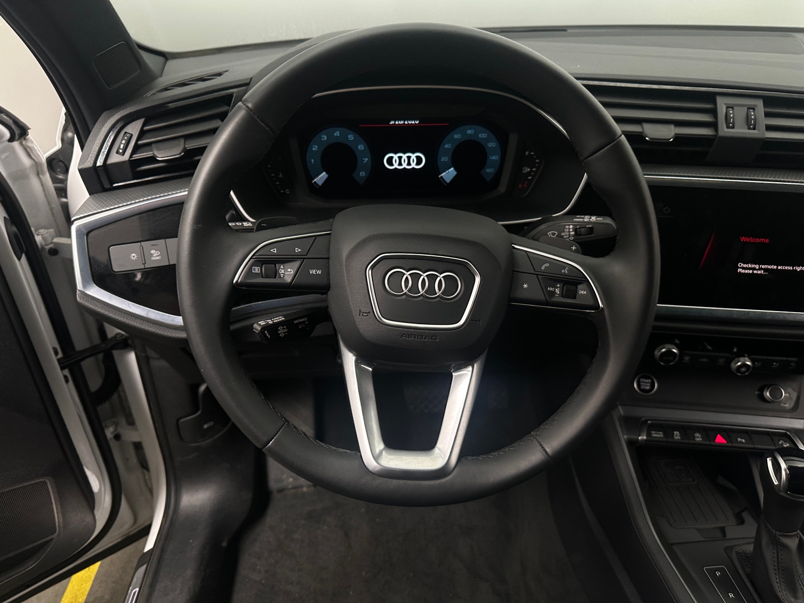 Thumbnail: 2025 Audi Q3 - 4