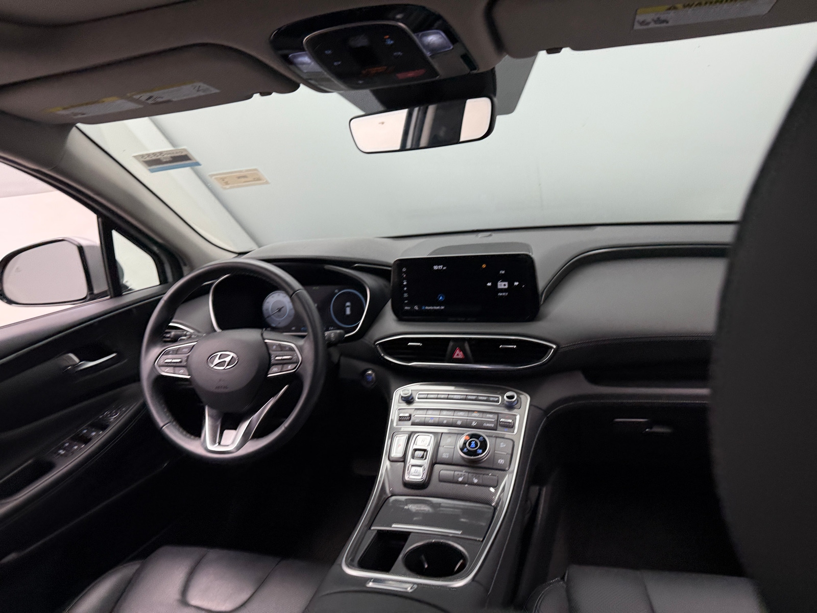 Thumbnail: 2023 Hyundai Santa Fe - 3