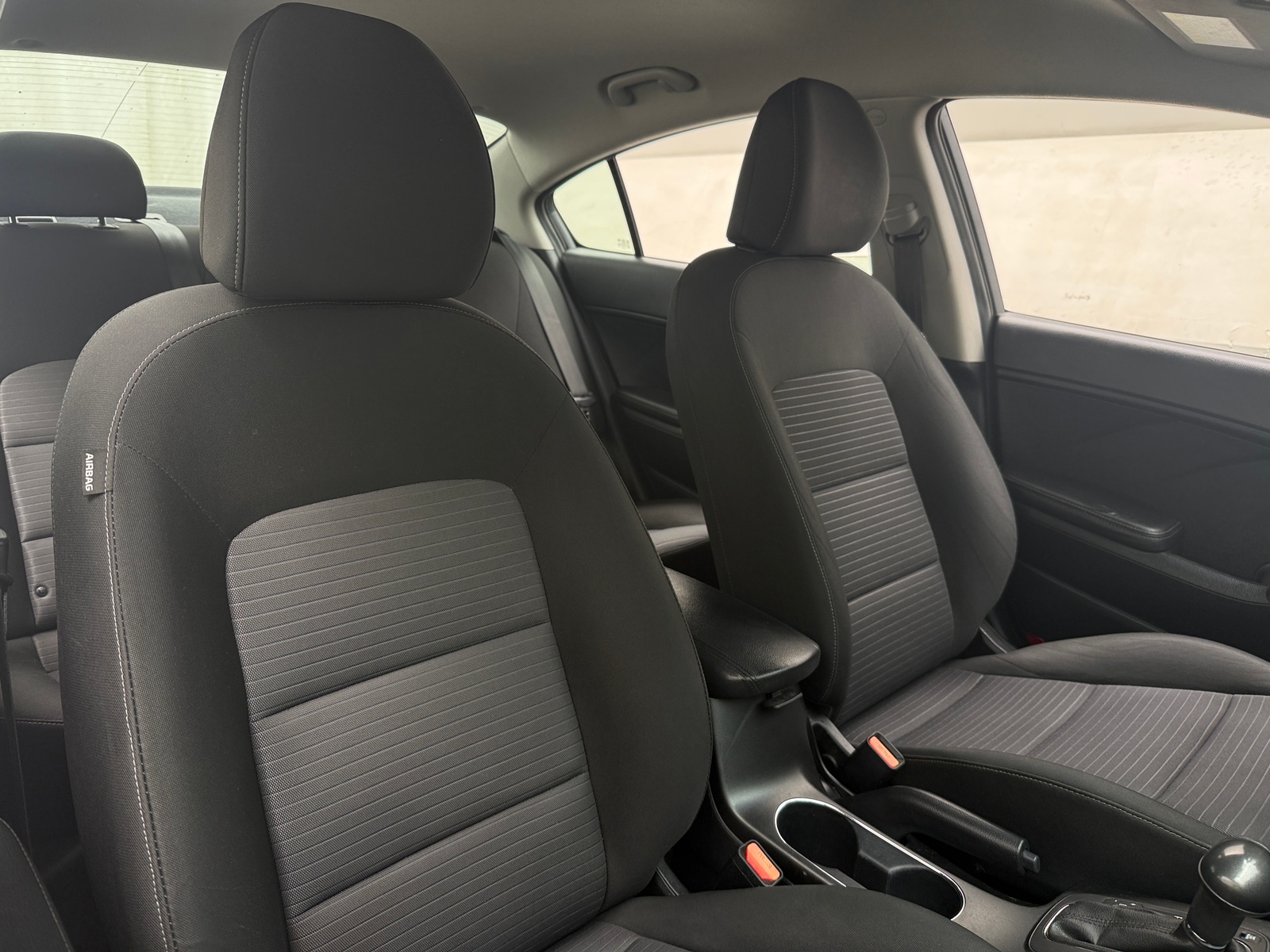Thumbnail: 2016 Kia Forte - 2