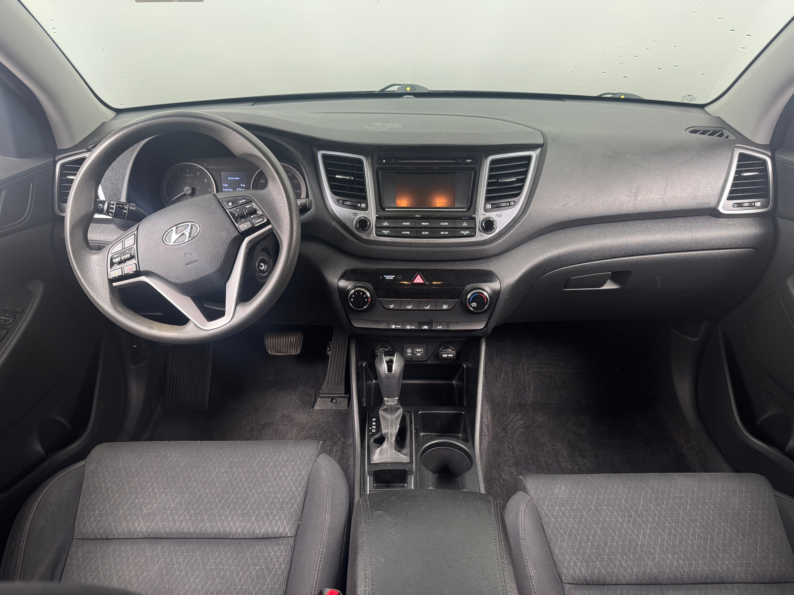 Thumbnail: 2017 Hyundai Tucson - 3