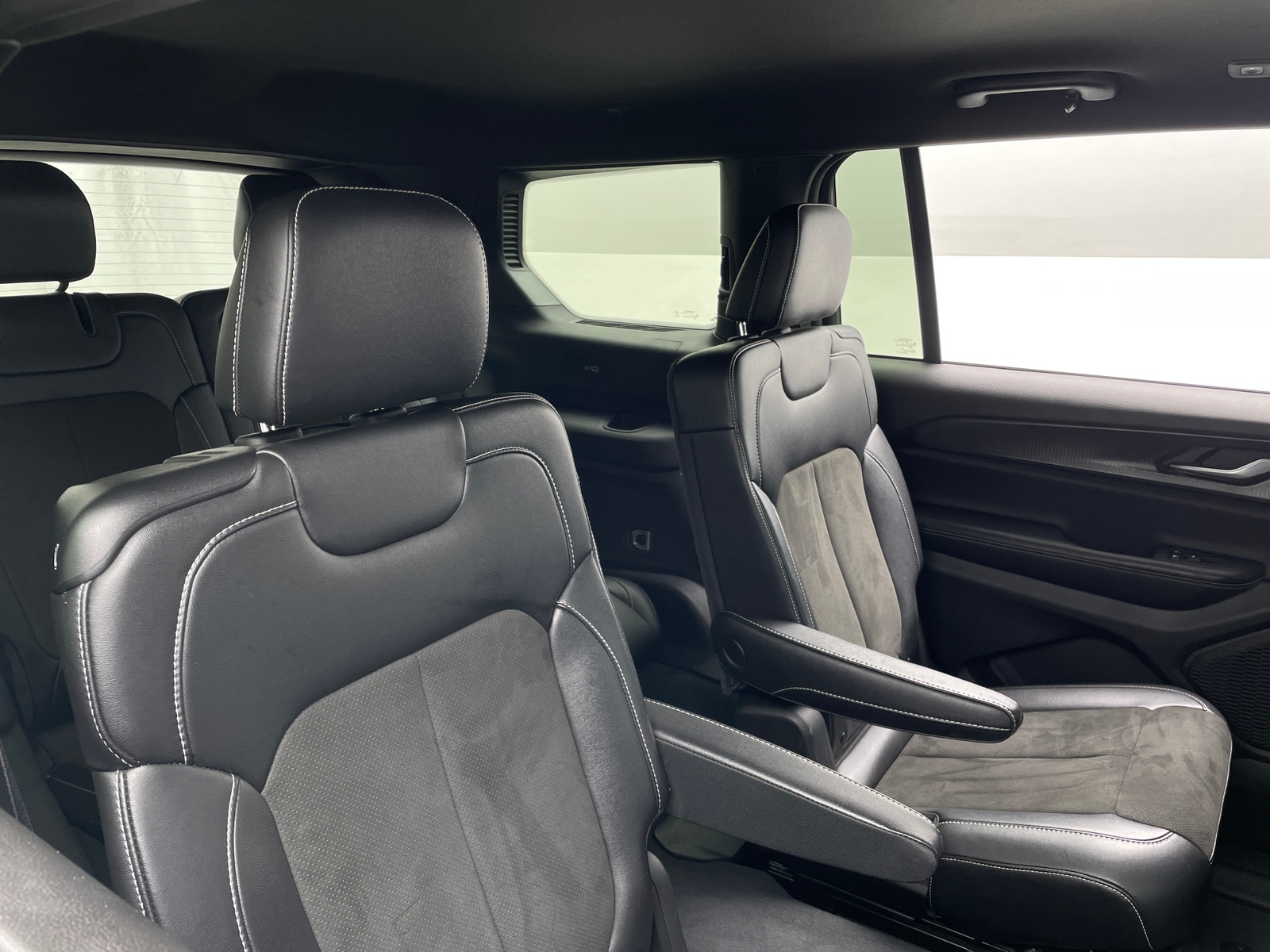 Thumbnail: 2023 Jeep Grand Cherokee L - 5