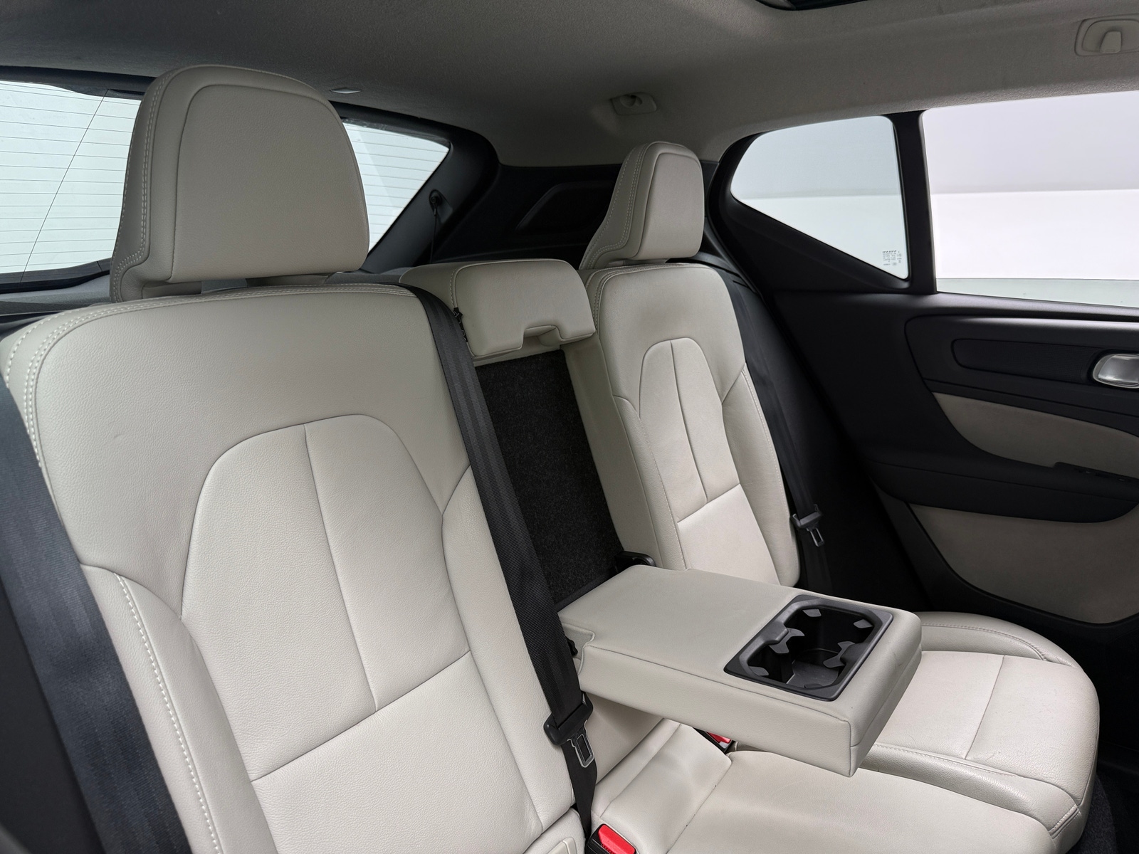 Thumbnail: 2020 Volvo XC40 - 5