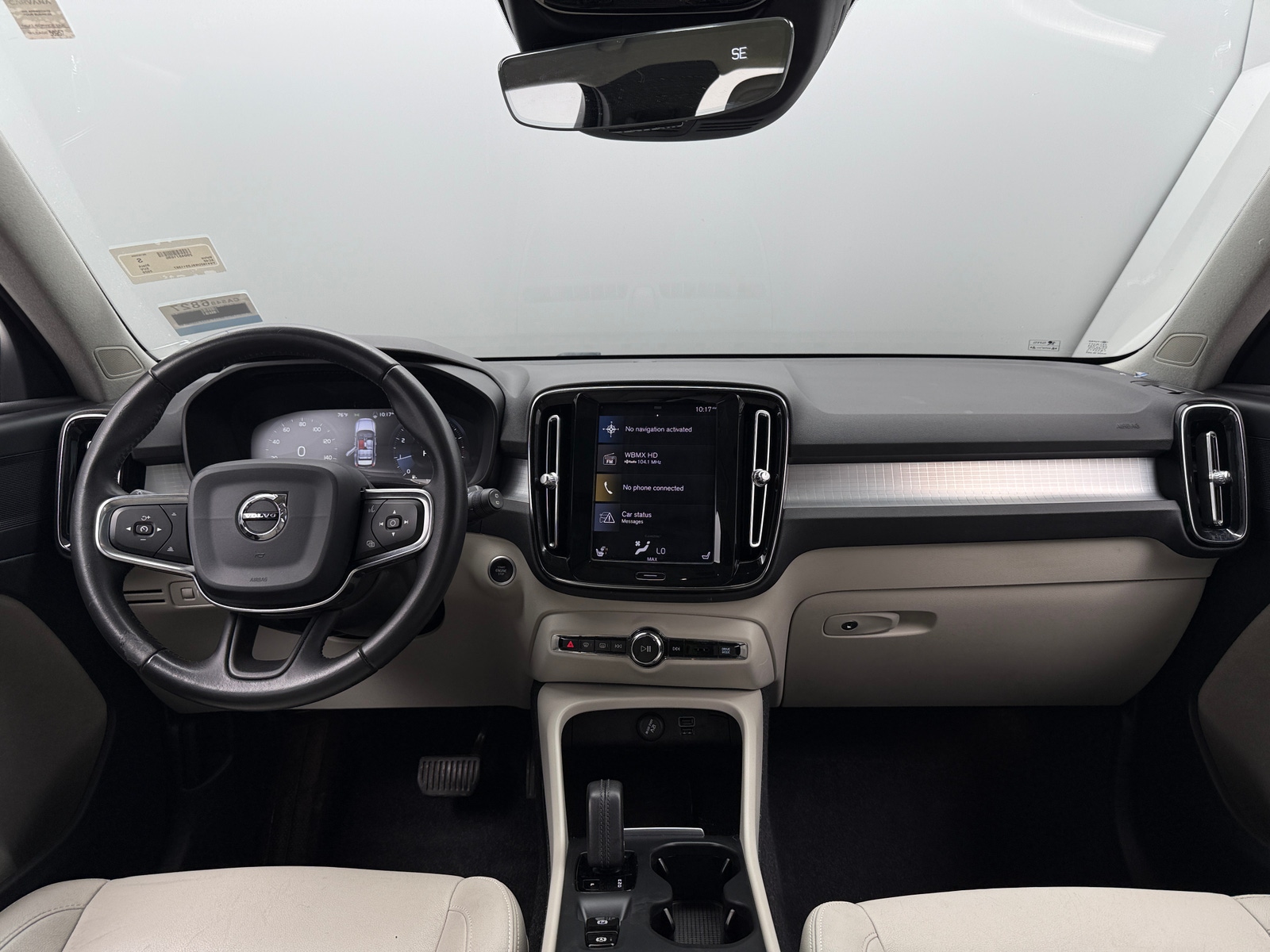 Thumbnail: 2020 Volvo XC40 - 2