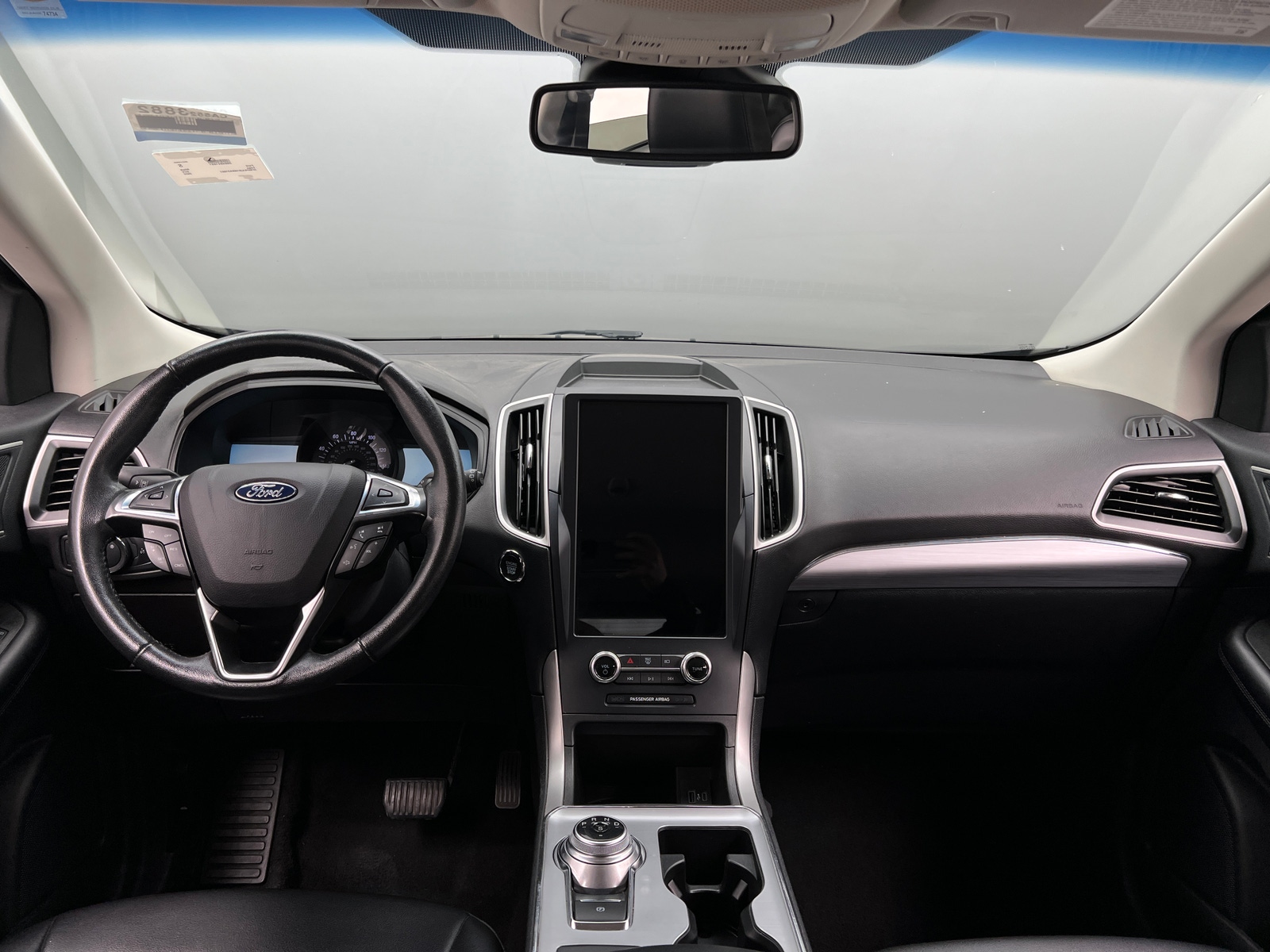 Thumbnail: 2022 Ford Edge - 2