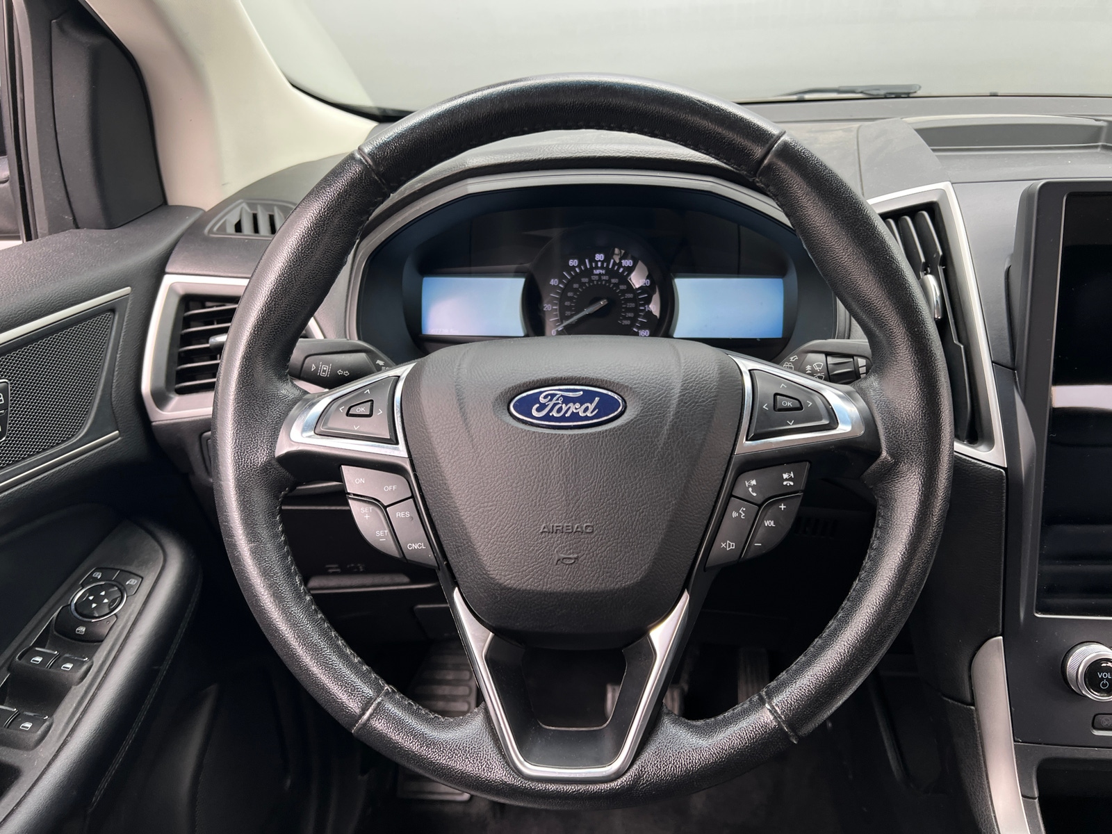 Thumbnail: 2022 Ford Edge - 4