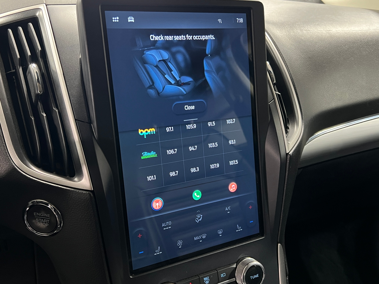 Thumbnail: 2022 Ford Edge - 3