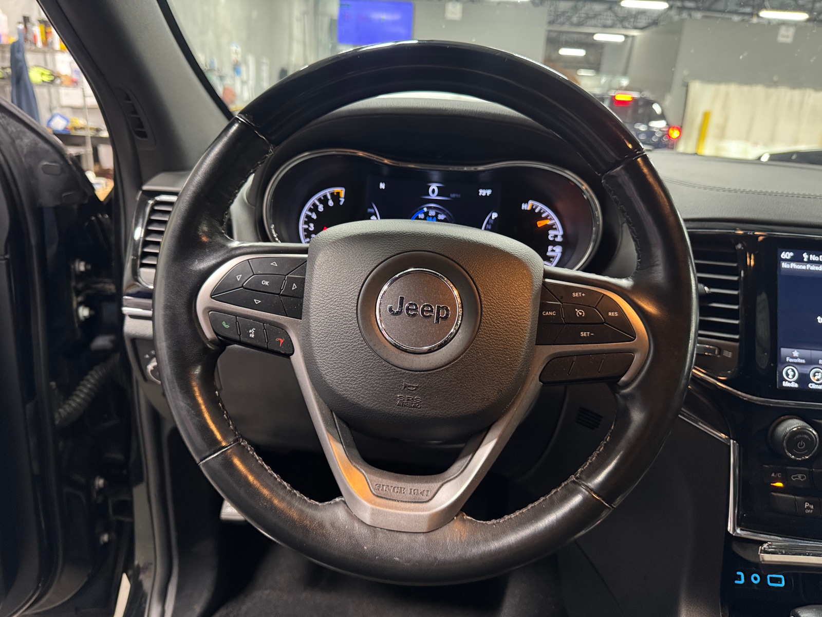 Thumbnail: 2021 Jeep Grand Cherokee - 4
