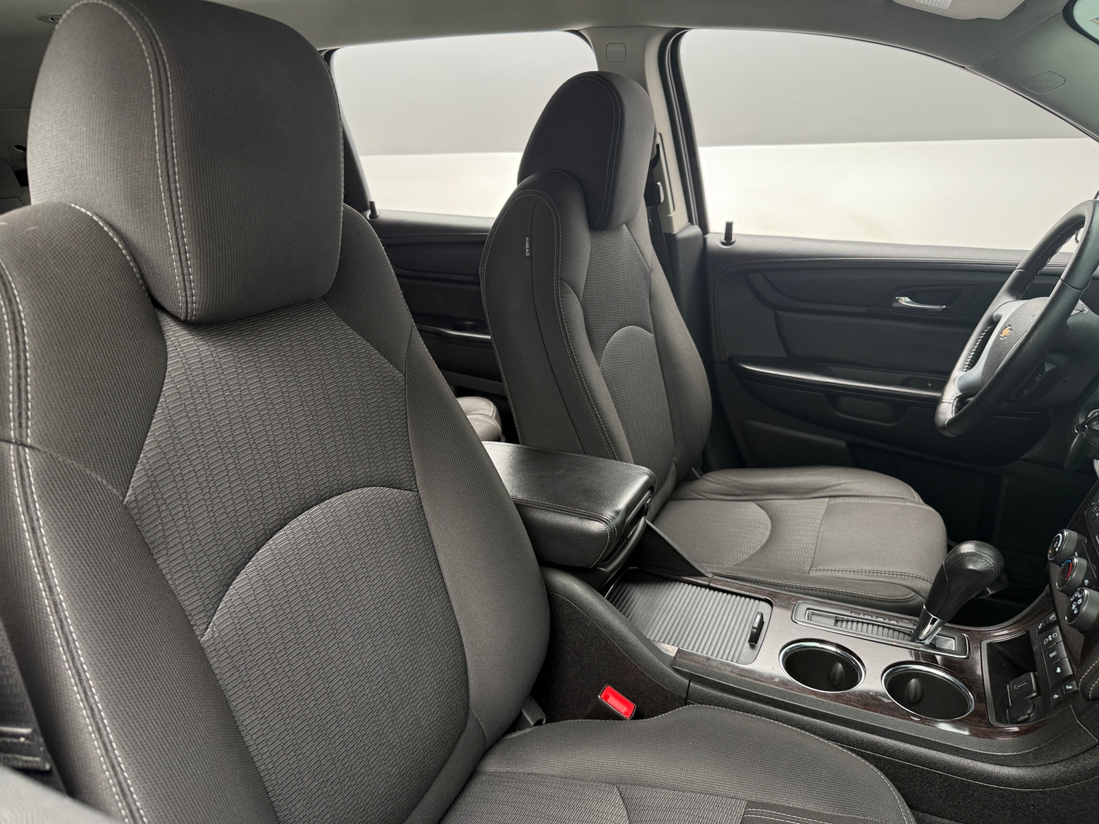 Thumbnail: 2017 Chevrolet Traverse - 2