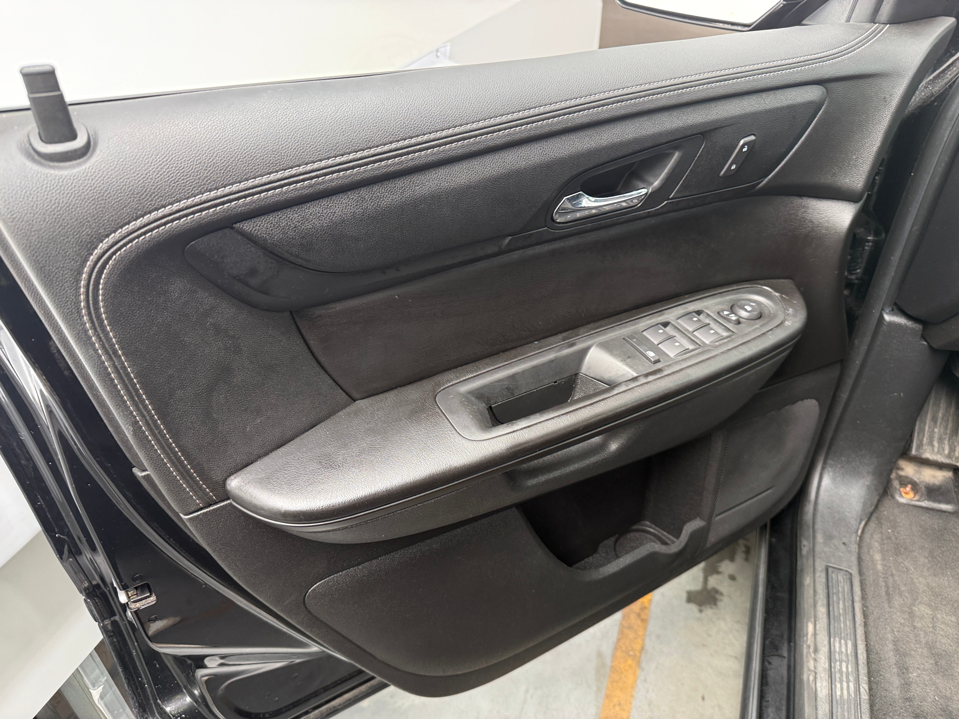 Used 2017 Chevrolet Traverse 1LT with VIN 1GNKVGKDXHJ344029 for sale in Auburn, WA