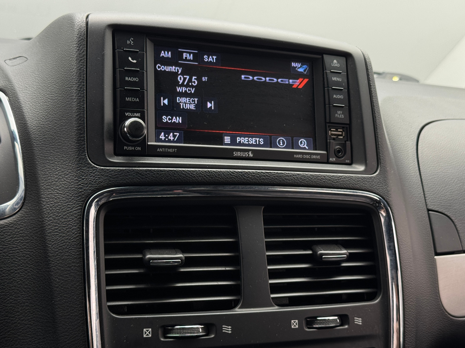 Thumbnail: 2019 Dodge Grand Caravan - 3