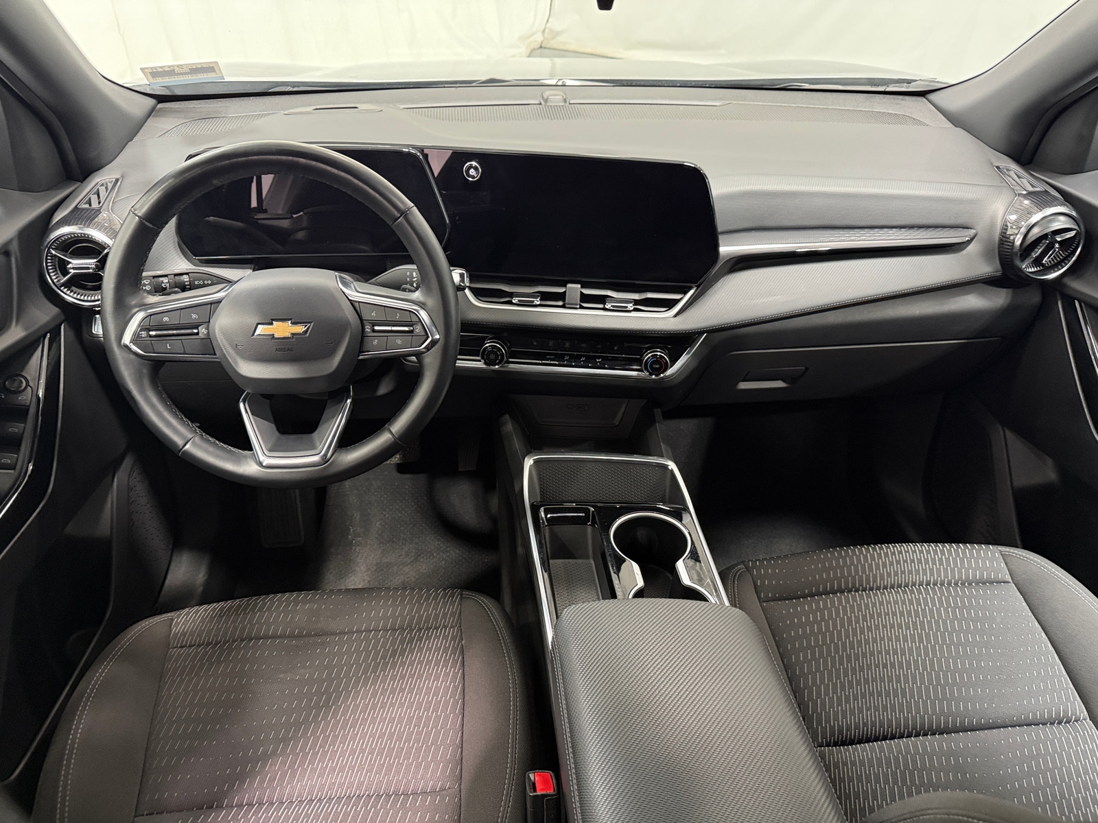 Thumbnail: 2025 Chevrolet Equinox - 3