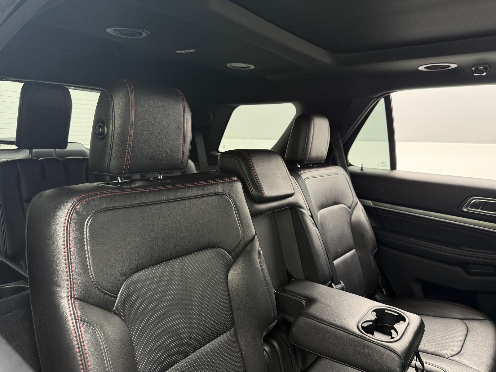 Thumbnail: 2018 Ford Explorer - 5