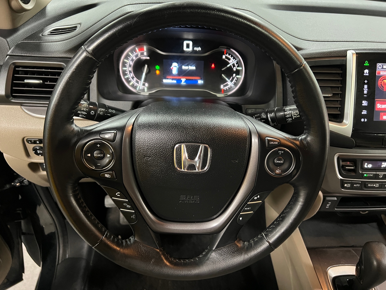 Thumbnail: 2016 Honda Pilot - 4