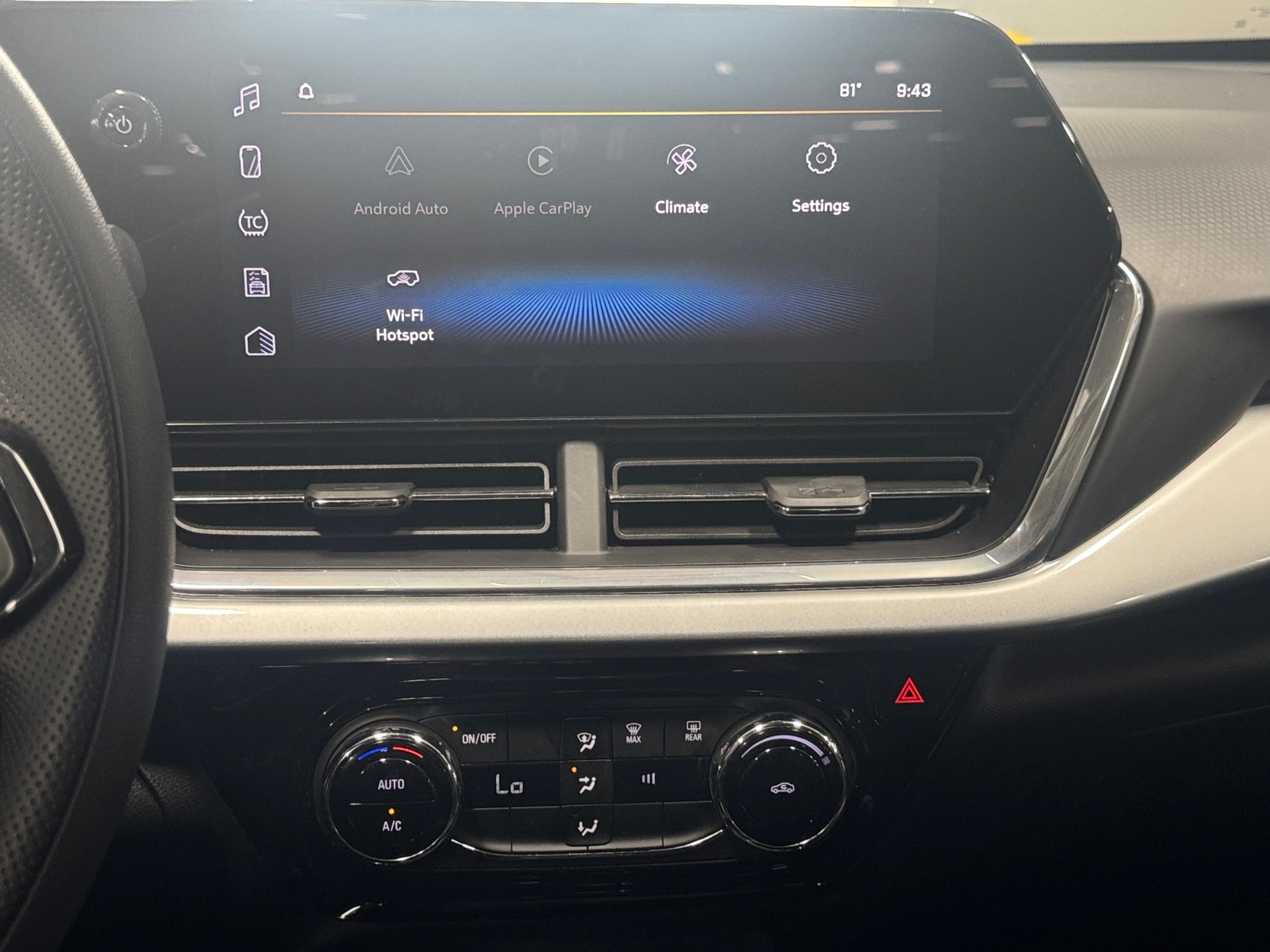 Thumbnail: 2024 Chevrolet Trax - 4