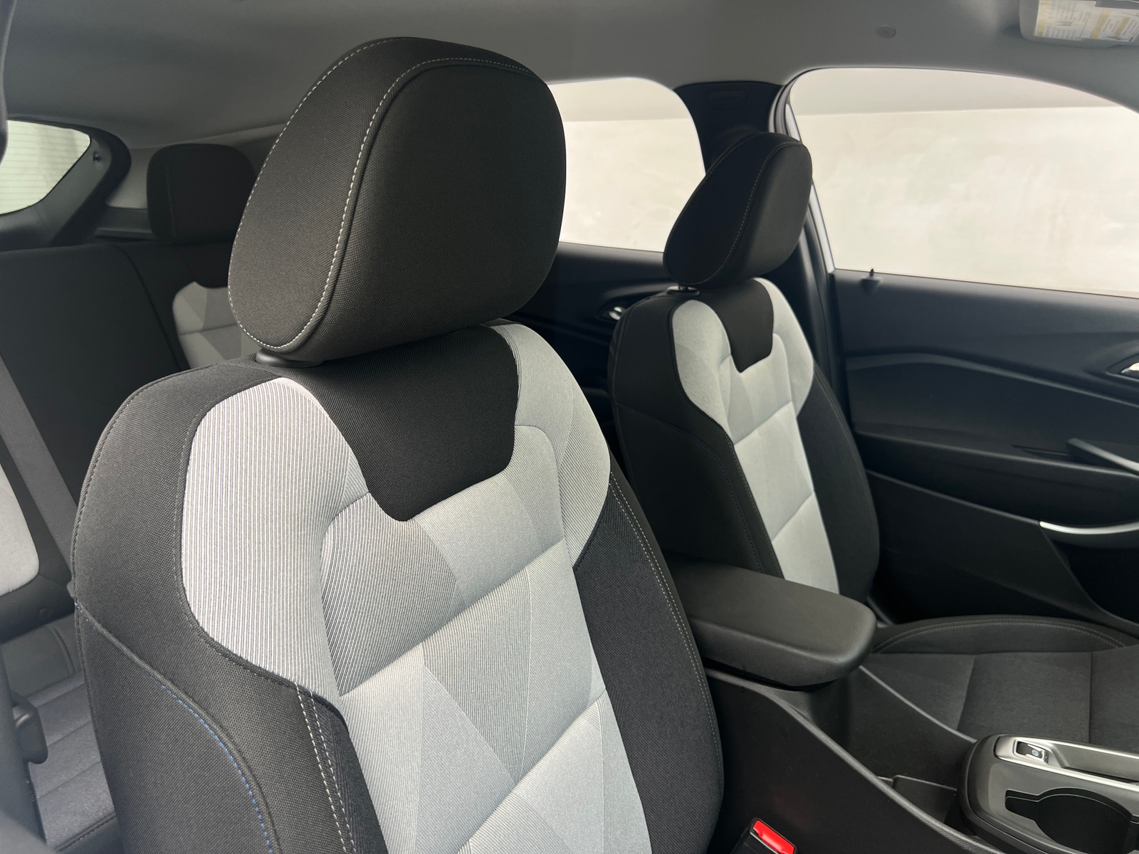 Thumbnail: 2025 Chevrolet Trax - 2