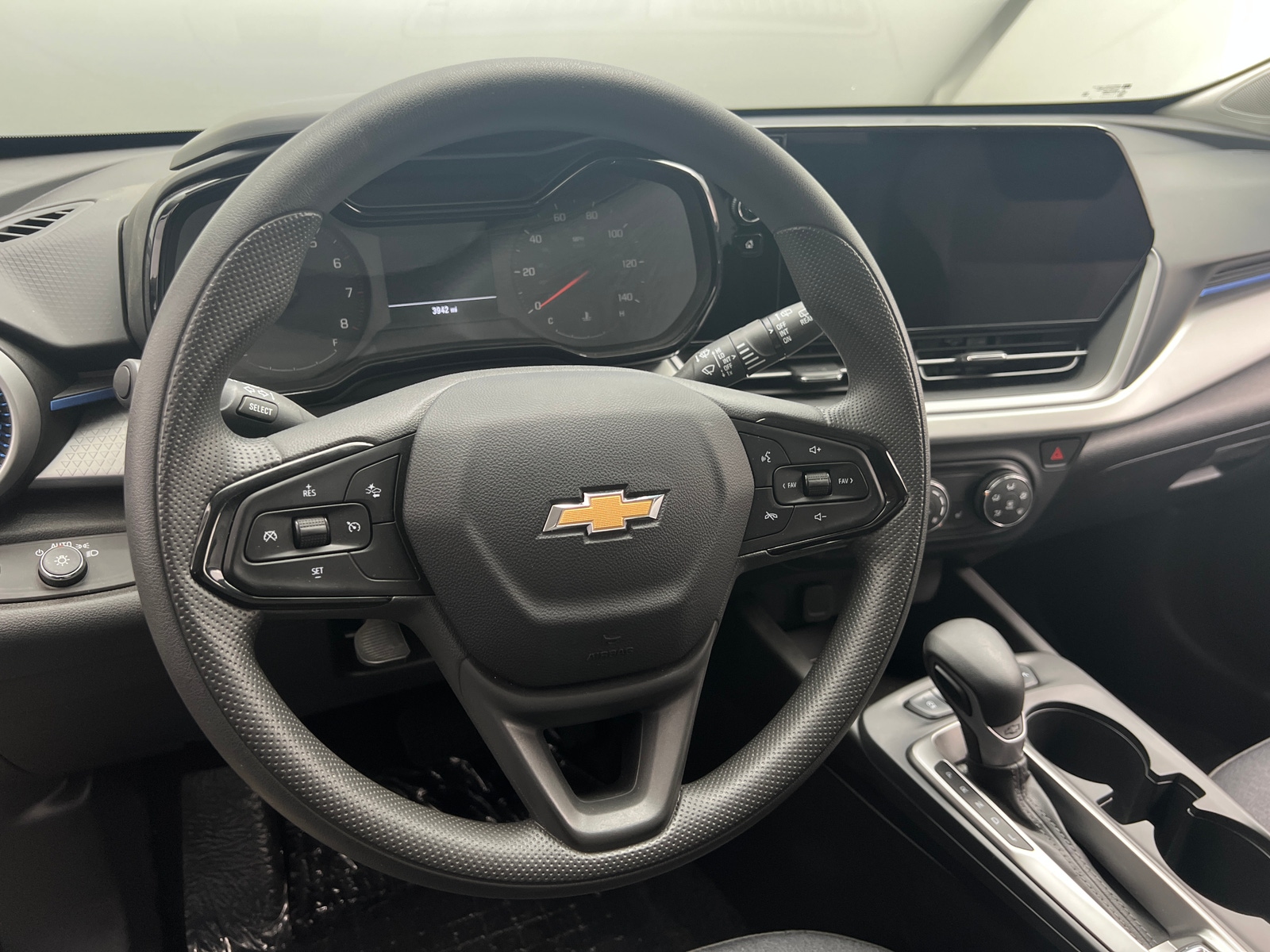 Thumbnail: 2025 Chevrolet Trax - 5