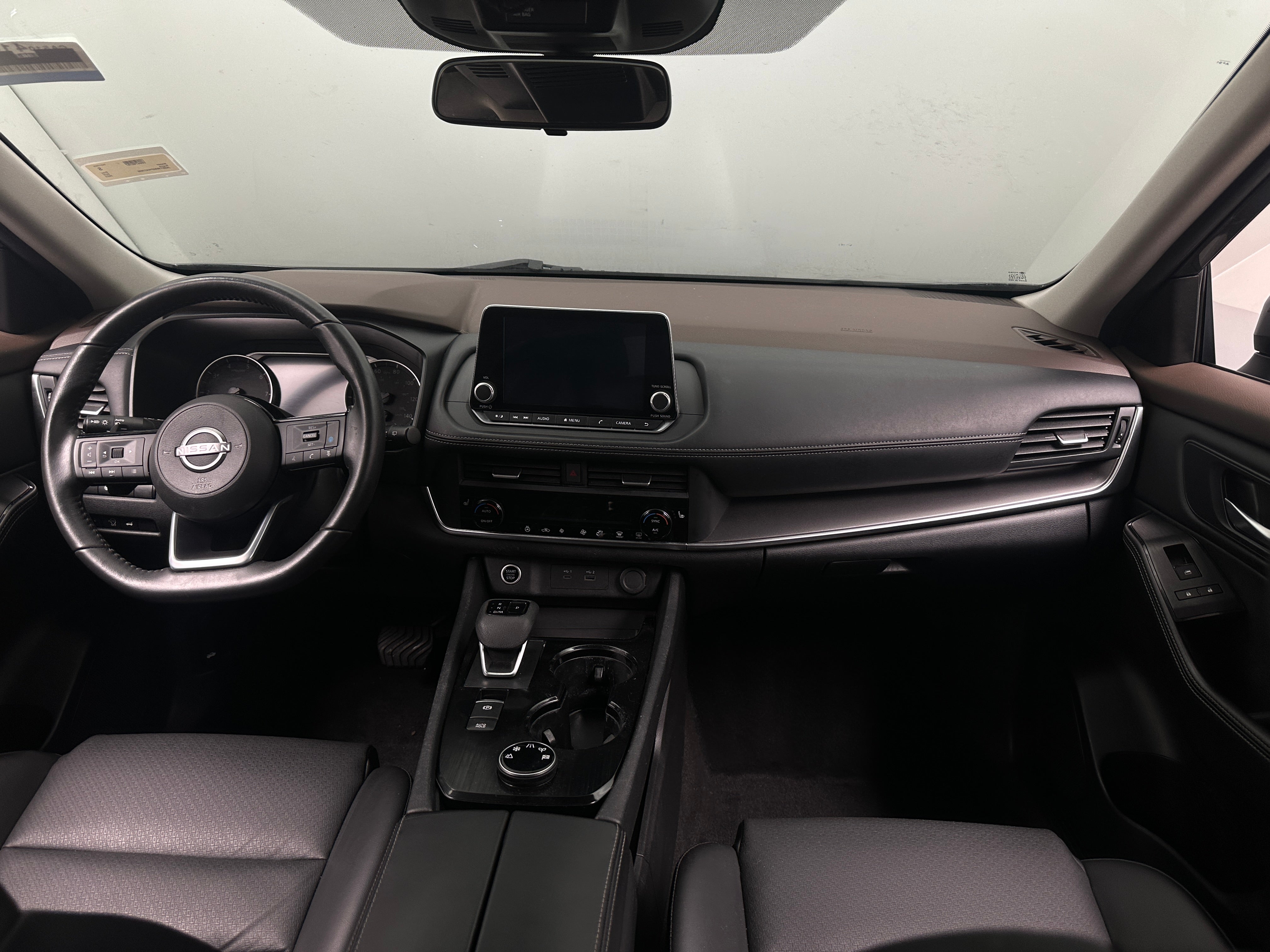 2023 Nissan Rogue SV - Photo 6