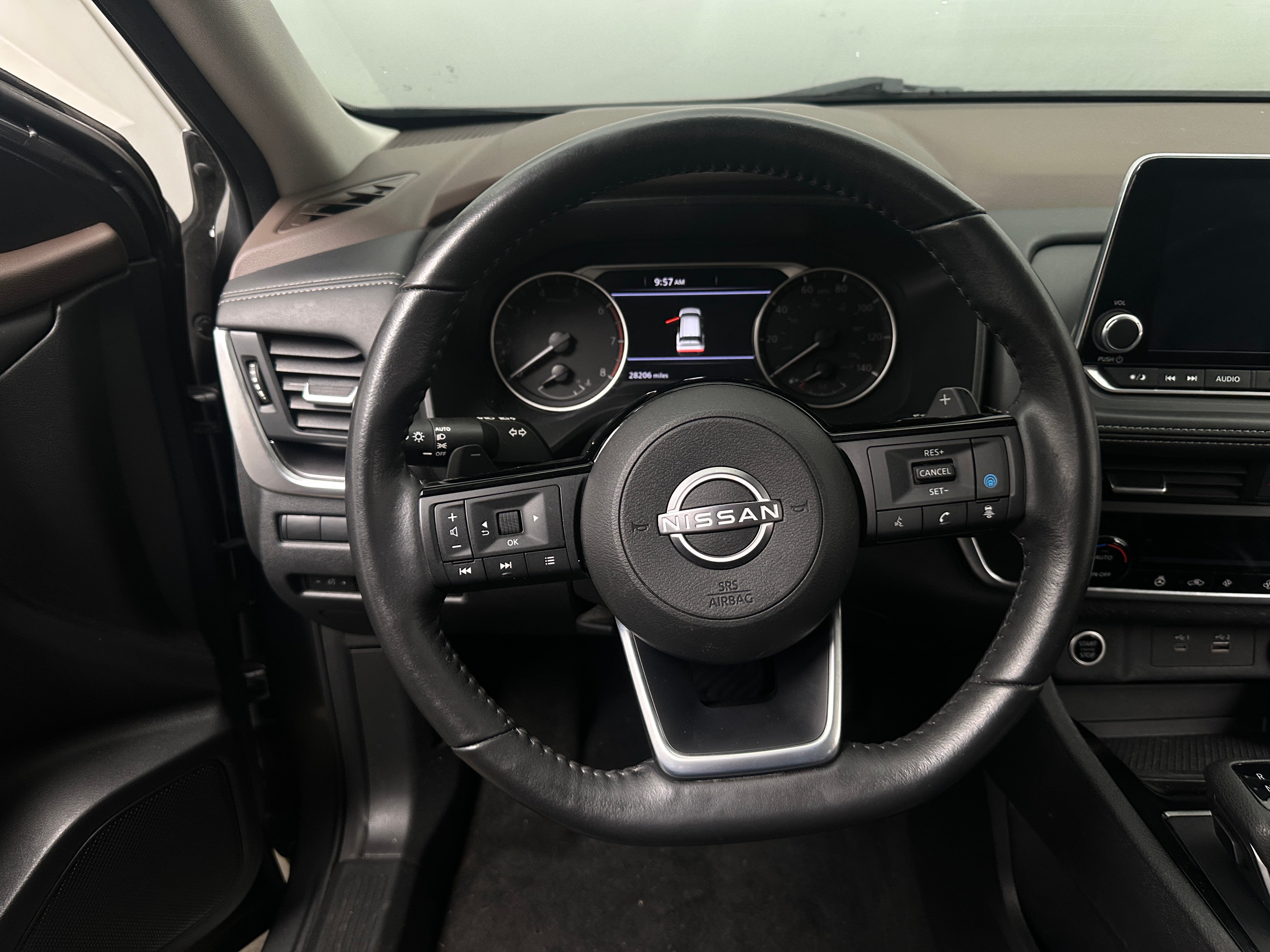 2023 Nissan Rogue SV - Photo 7