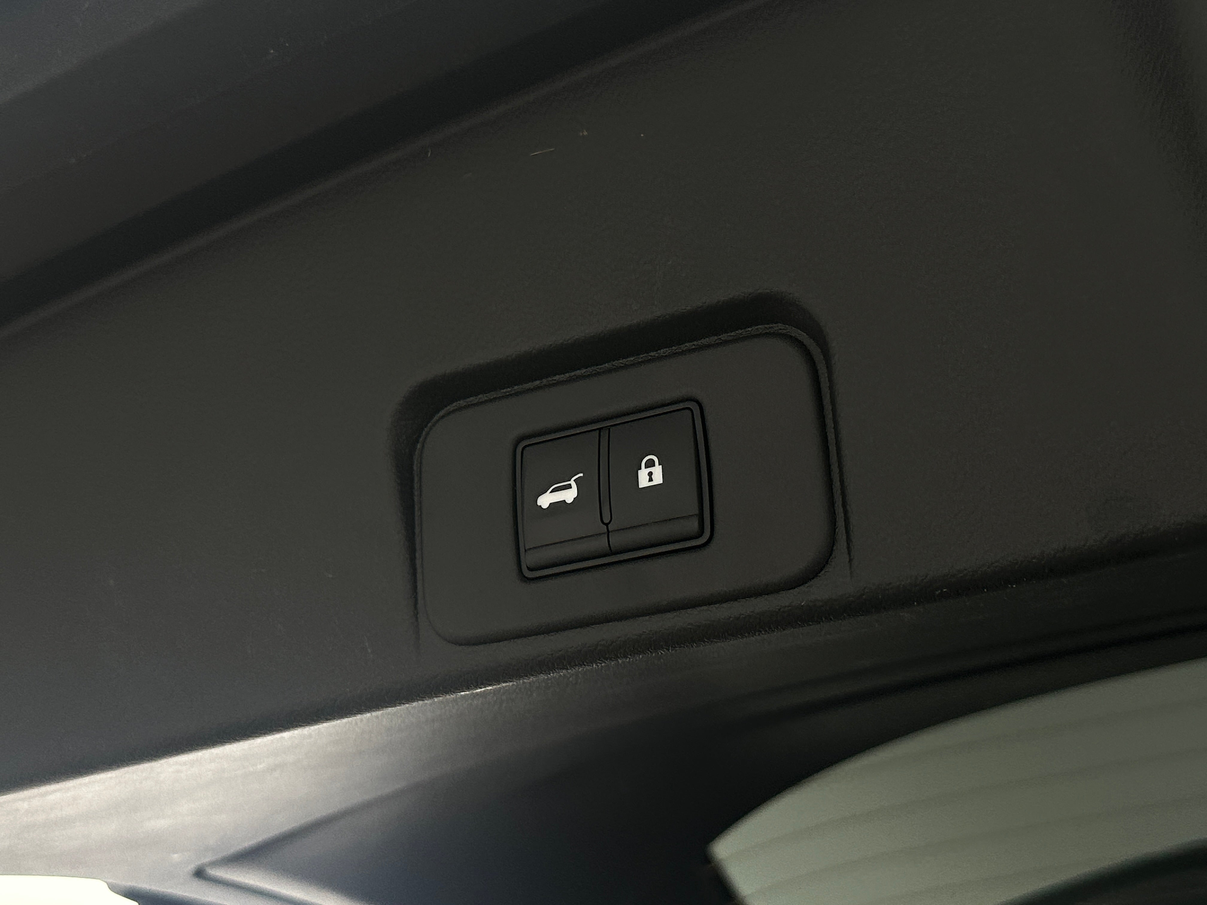 2023 Nissan Rogue SV - Photo 19