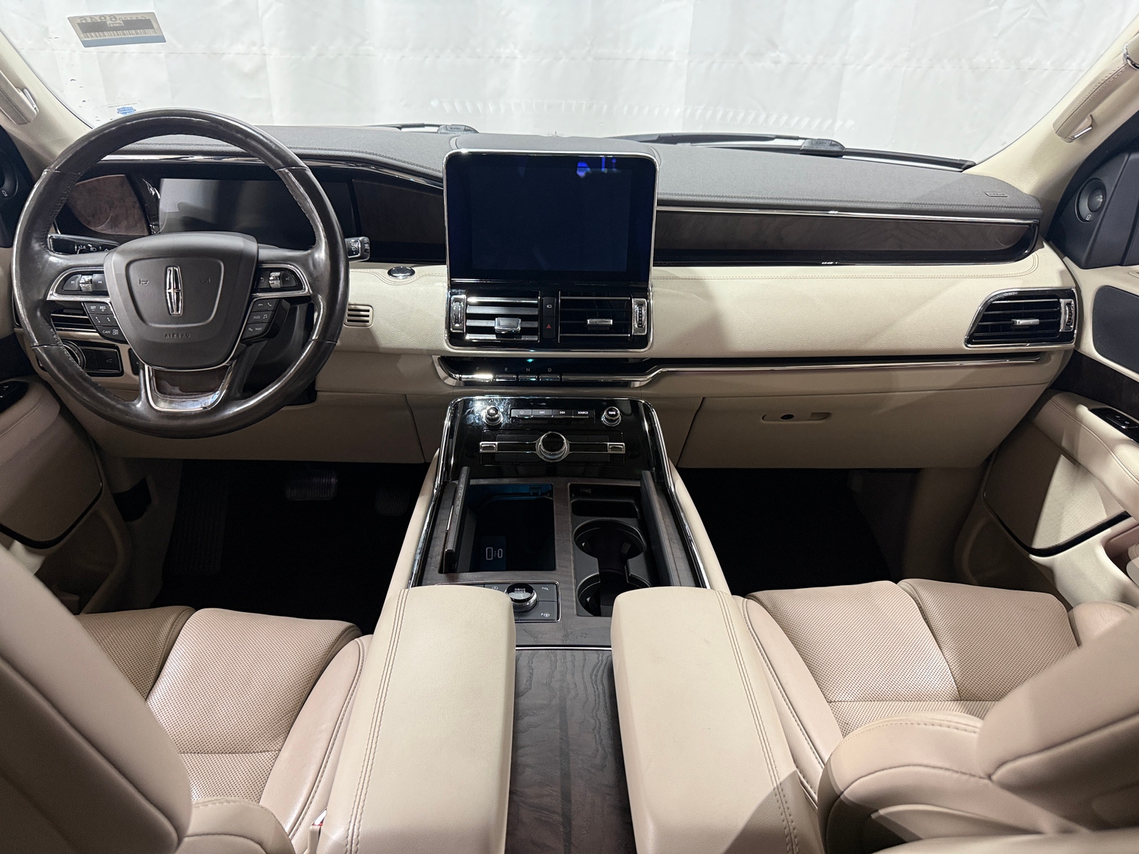 Thumbnail: 2020 Lincoln Navigator - 2