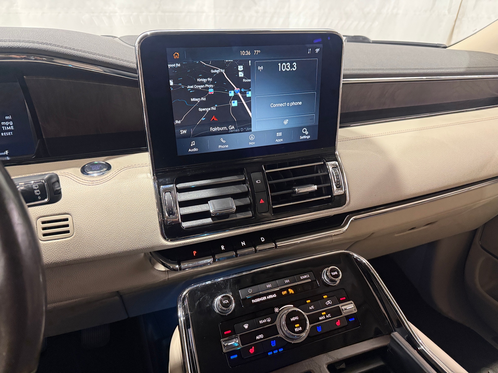 Thumbnail: 2020 Lincoln Navigator - 3