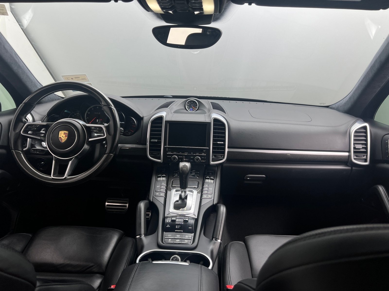 Thumbnail: 2016 Porsche Cayenne - 2
