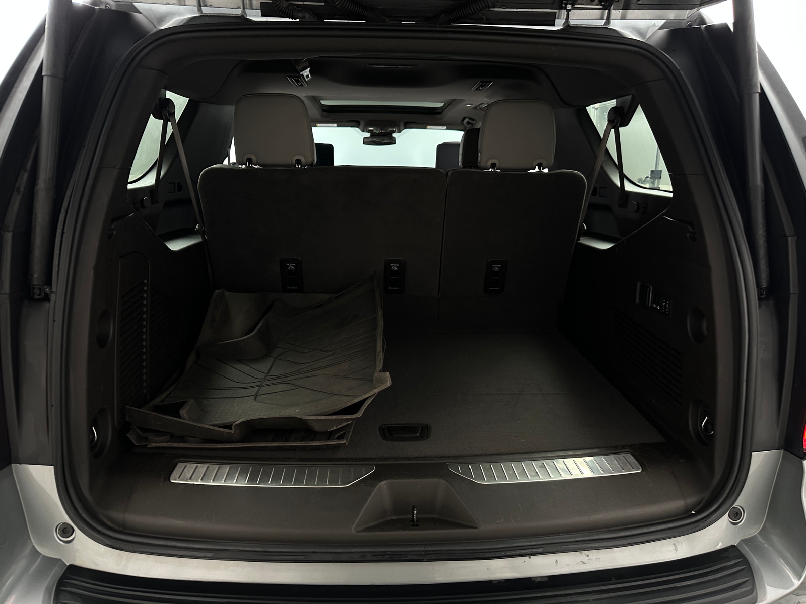 Thumbnail: 2024 Chevrolet Suburban - 6