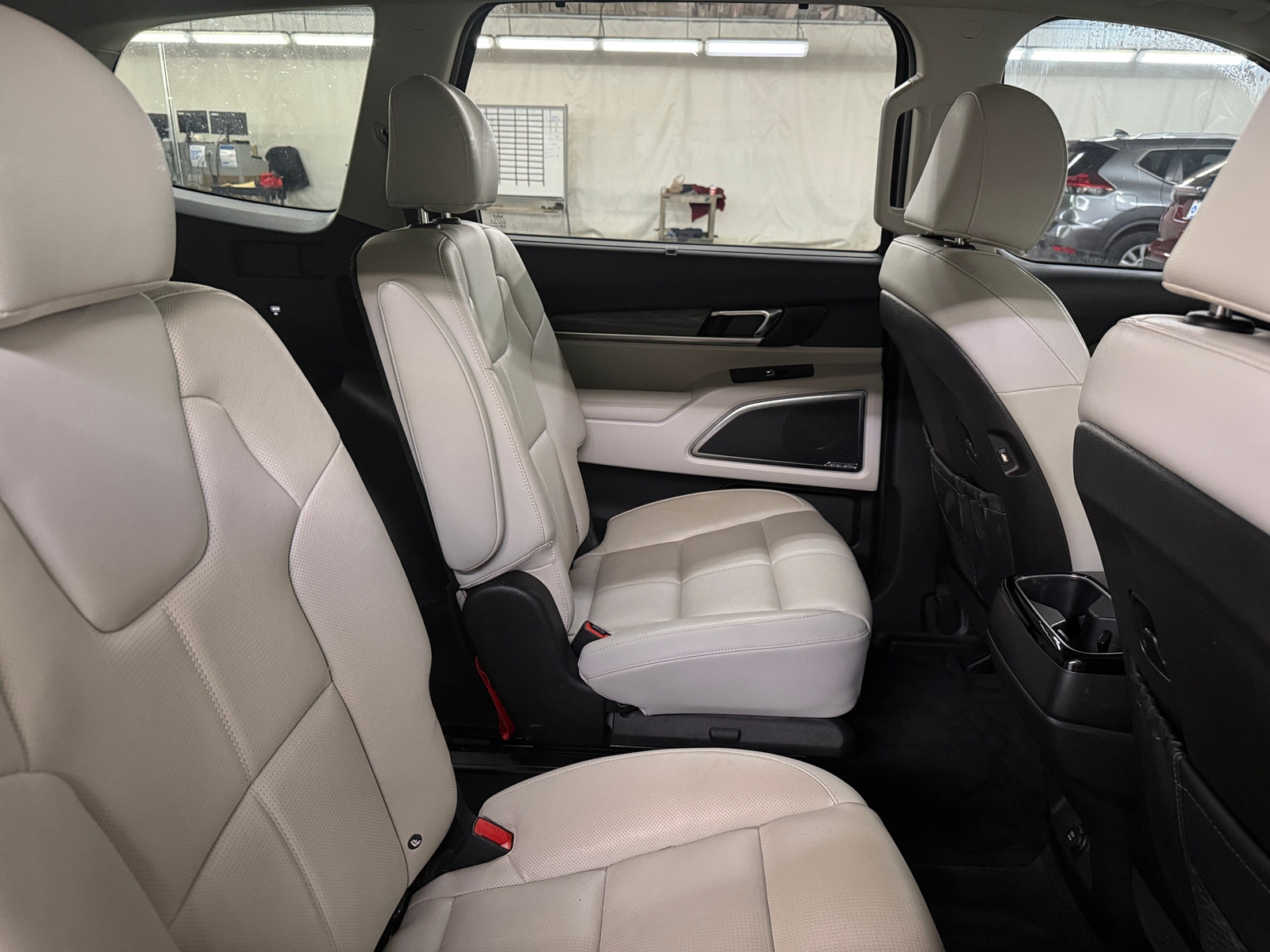 Thumbnail: 2022 Kia Telluride - 5