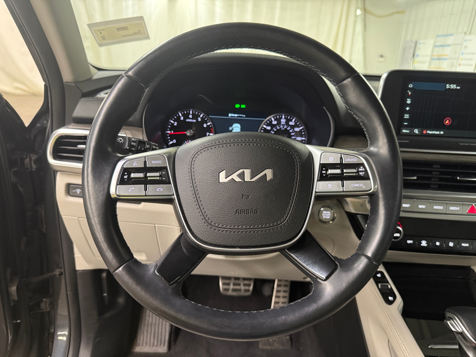Thumbnail: 2022 Kia Telluride - 4
