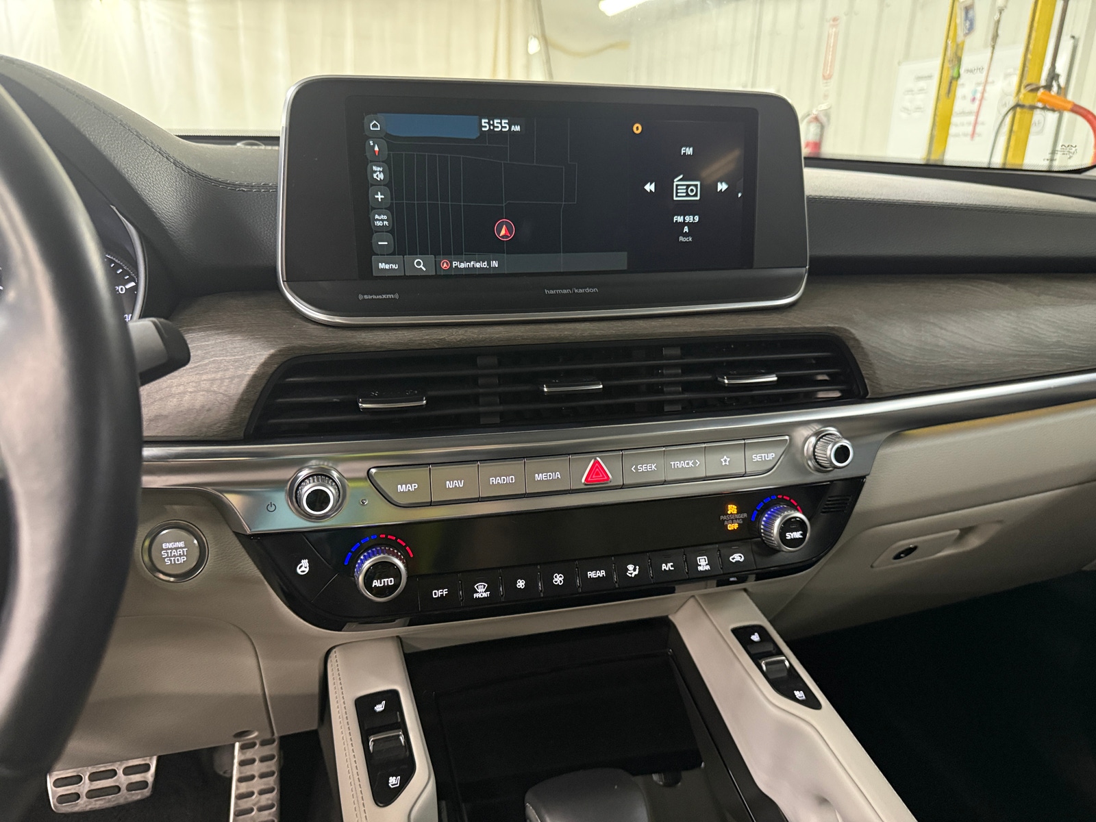 Thumbnail: 2022 Kia Telluride - 3