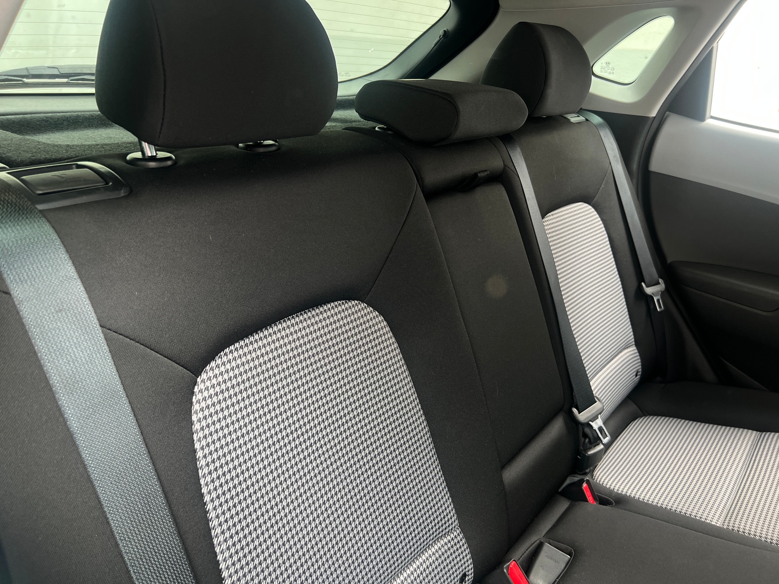 Thumbnail: 2021 Hyundai Kona - 6