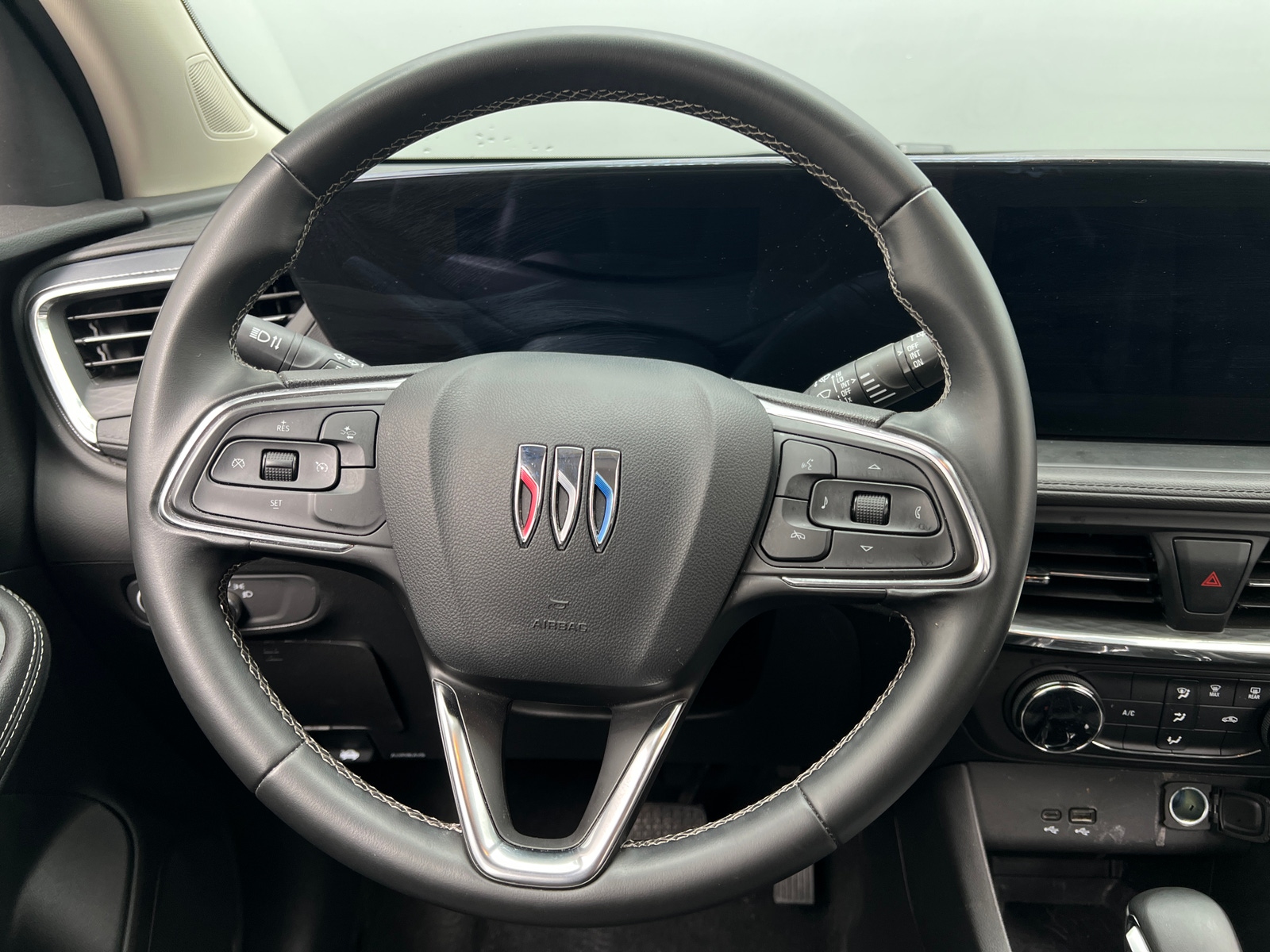 Thumbnail: 2025 Buick Encore GX - 4