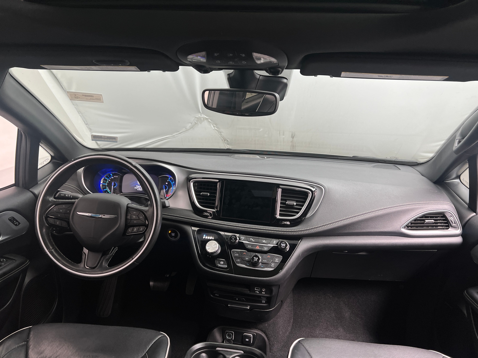 Thumbnail: 2020 Chrysler Pacifica - 2