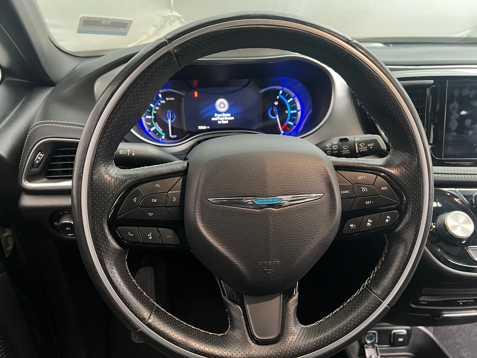 Thumbnail: 2020 Chrysler Pacifica - 4
