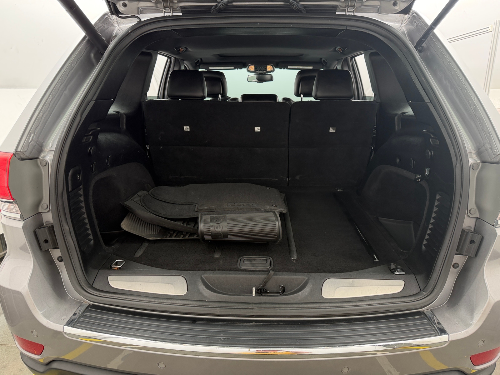 Thumbnail: 2015 Jeep Grand Cherokee - 6