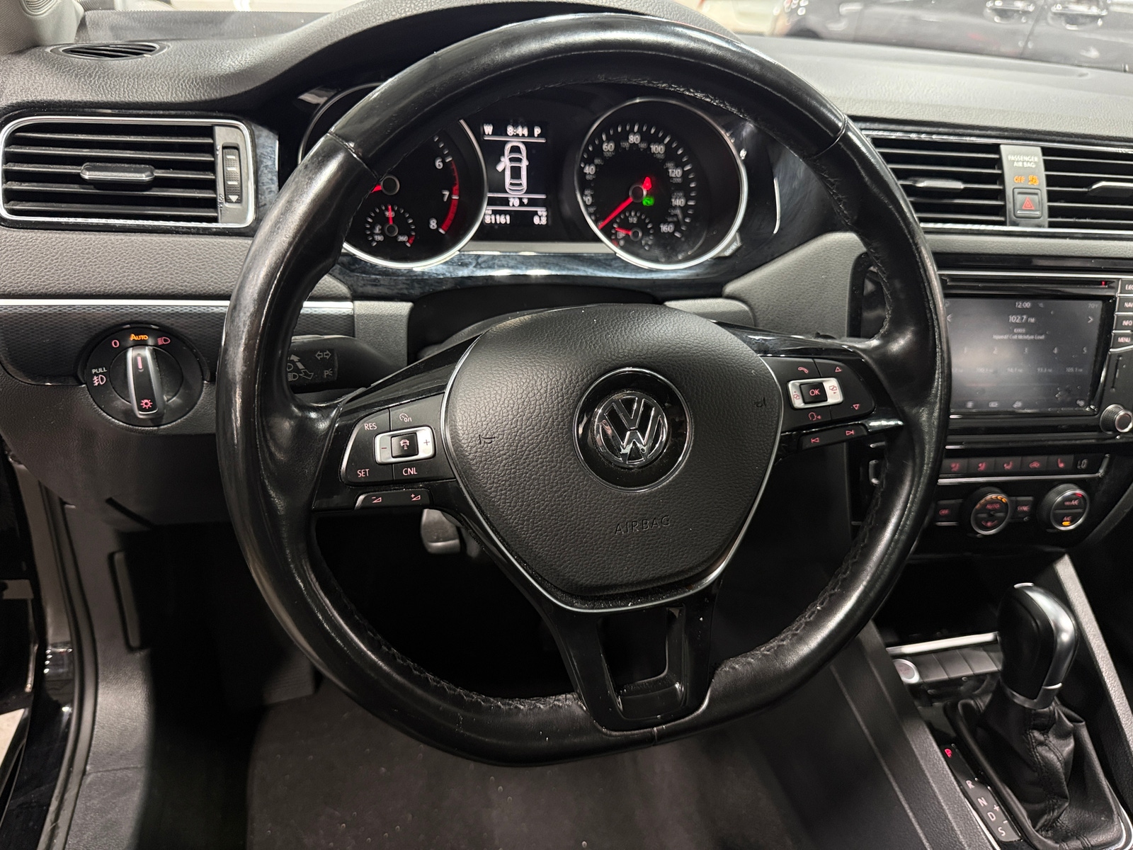 Thumbnail: 2017 Volkswagen Jetta - 4