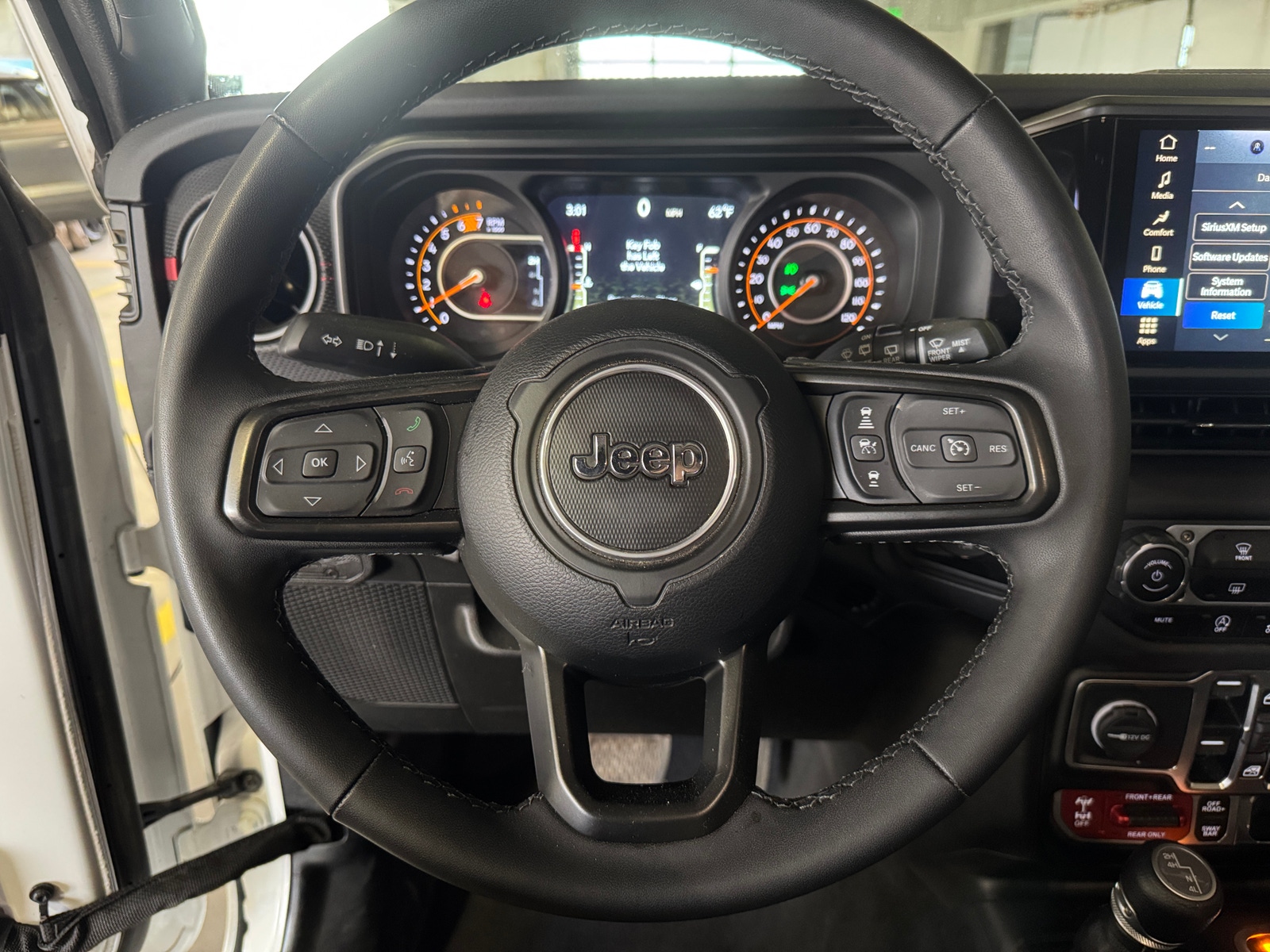 Thumbnail: 2025 Jeep Wrangler - 5