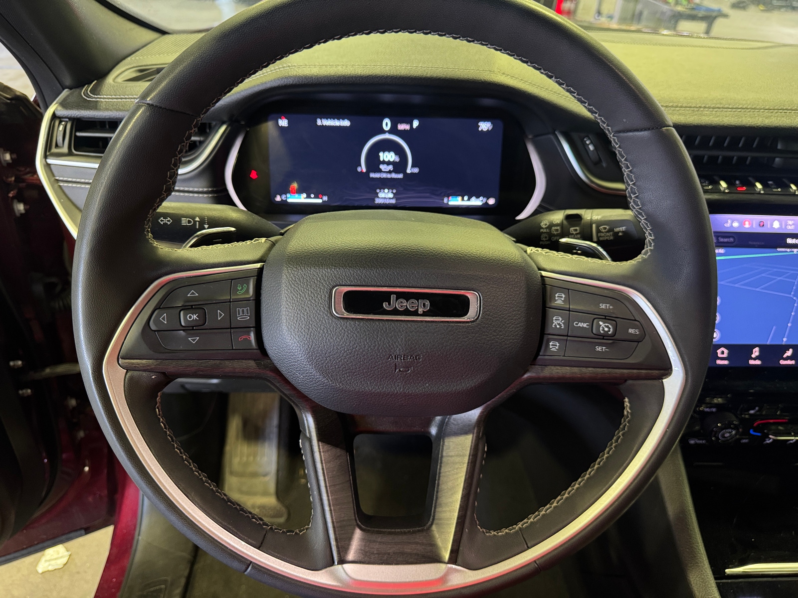 Thumbnail: 2024 Jeep Grand Cherokee - 4