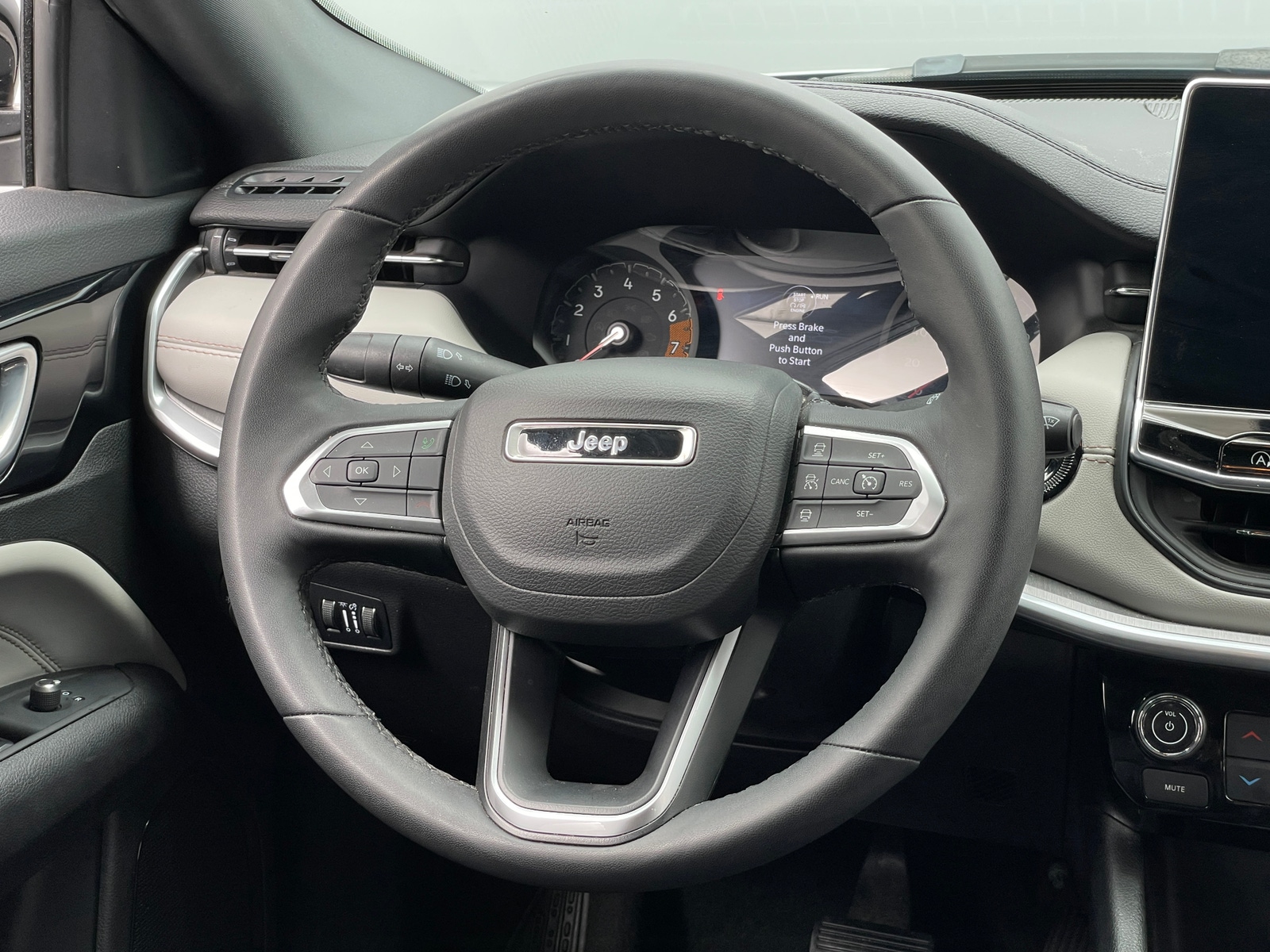 Thumbnail: 2025 Jeep Compass - 4