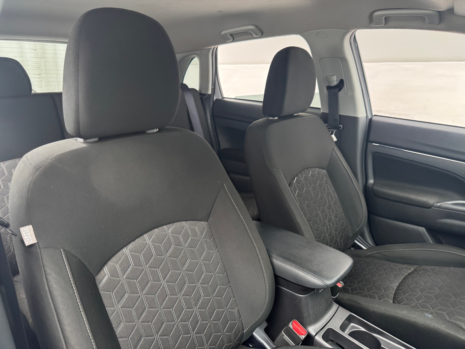 Thumbnail: 2024 Mitsubishi Outlander Sport - 2