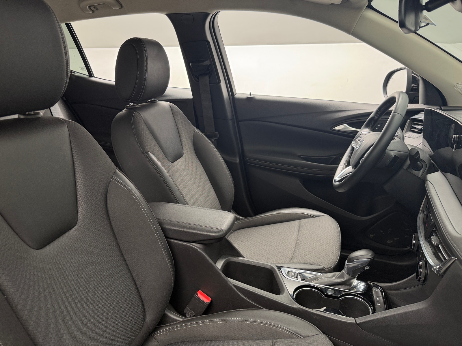 Thumbnail: 2025 Buick Encore GX - 2