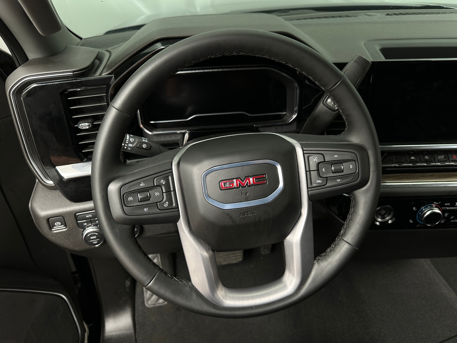 Thumbnail: 2024 GMC Sierra 1500 - 5