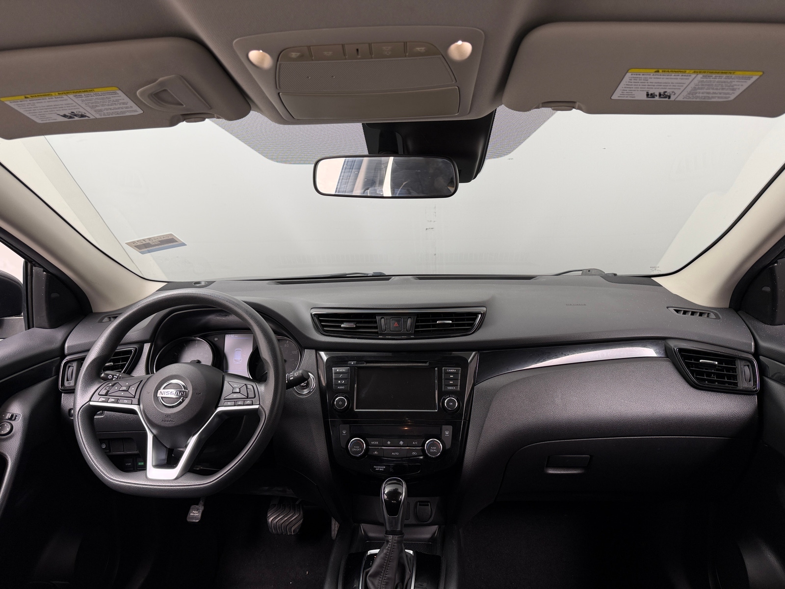 Thumbnail: 2020 Nissan Rogue Sport - 3