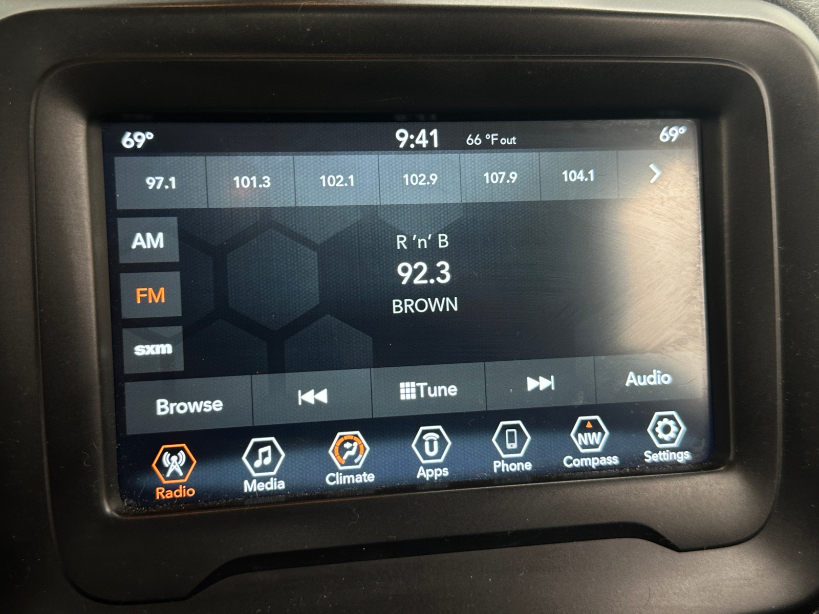 Thumbnail: 2021 Jeep Renegade - 4