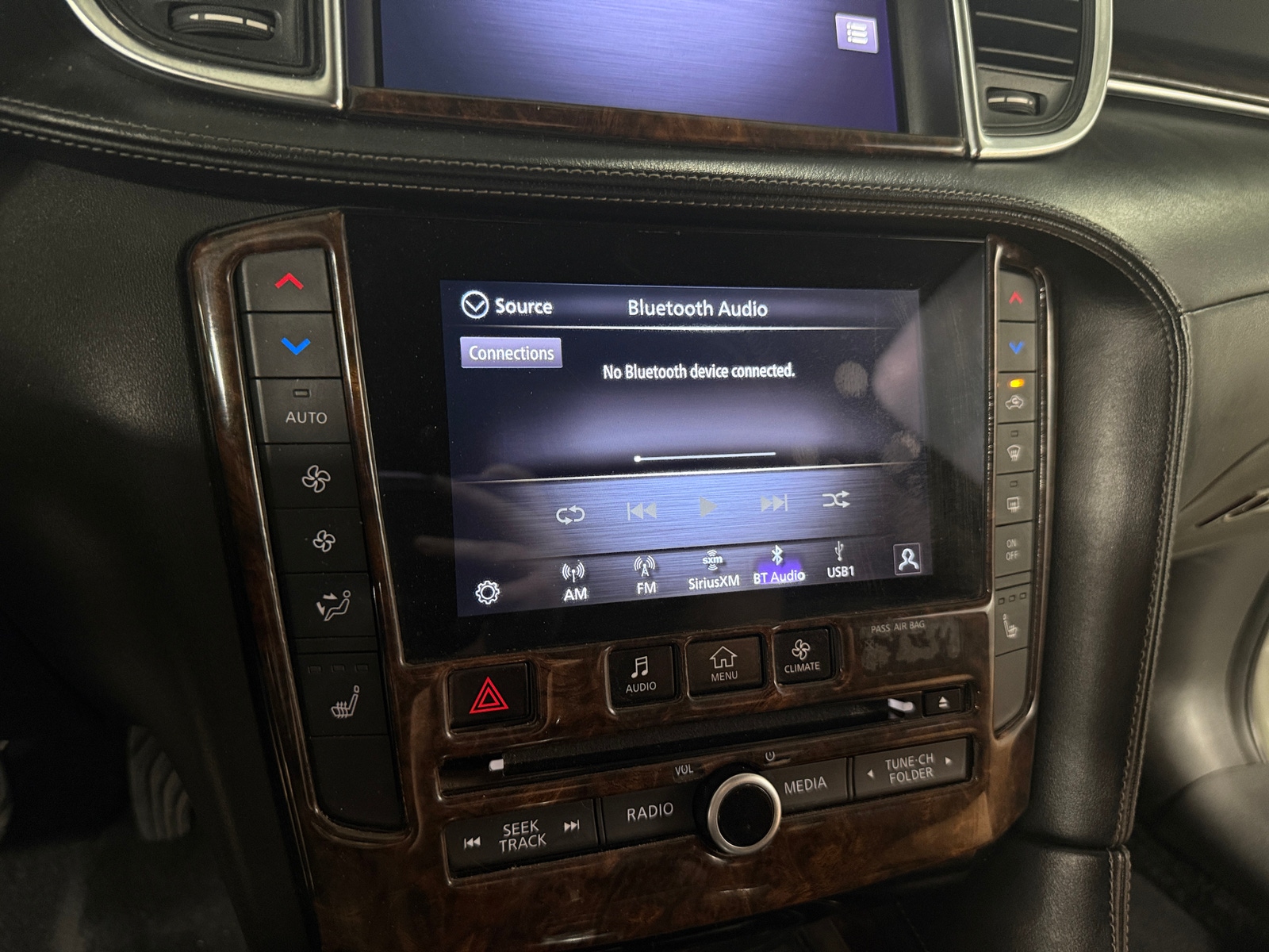 Thumbnail: 2022 INFINITI QX50 - 3
