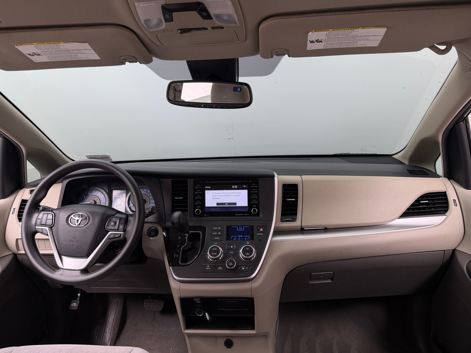 Thumbnail: 2020 Toyota Sienna - 3