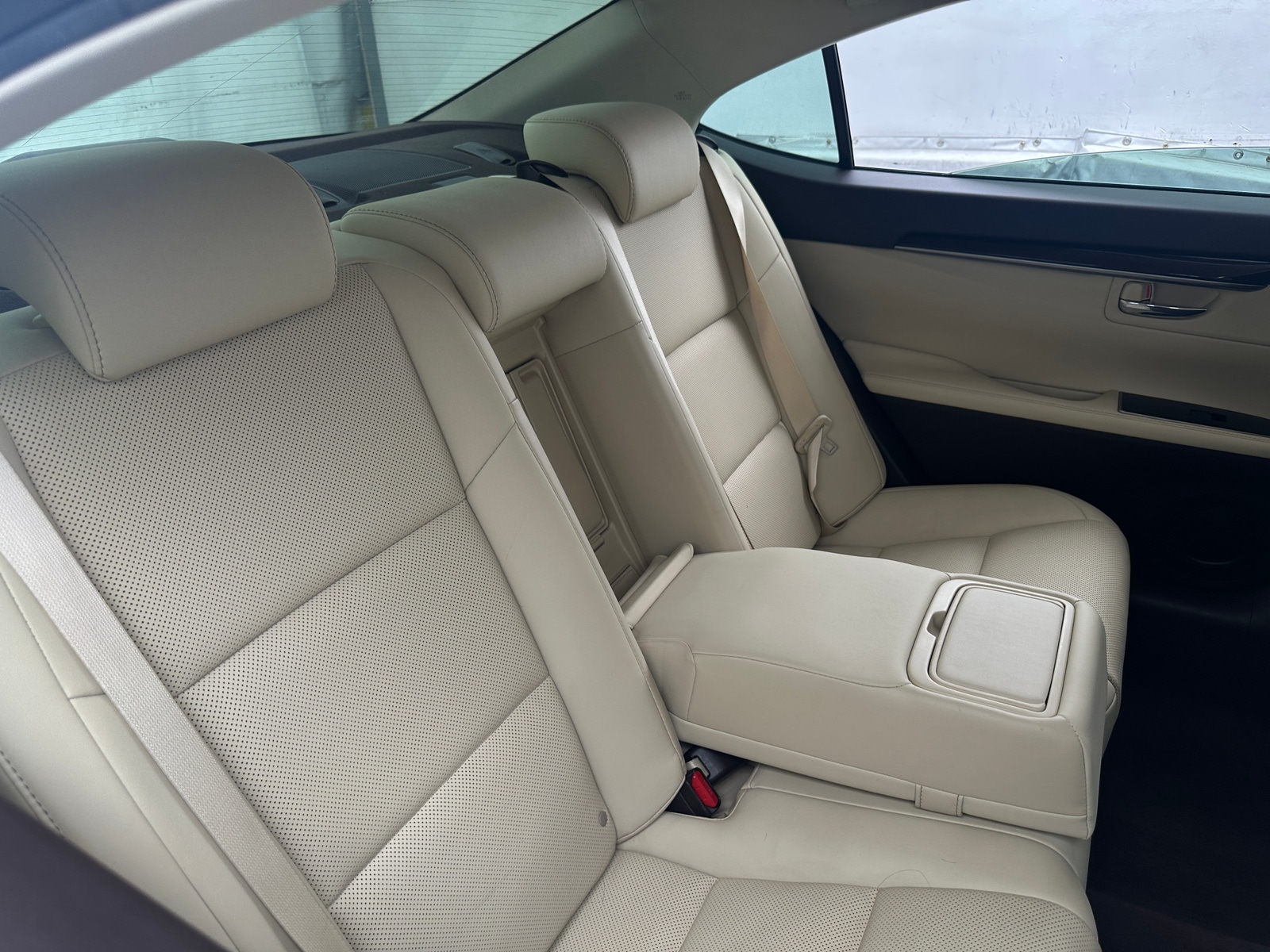 Thumbnail: 2016 Lexus ES - 6