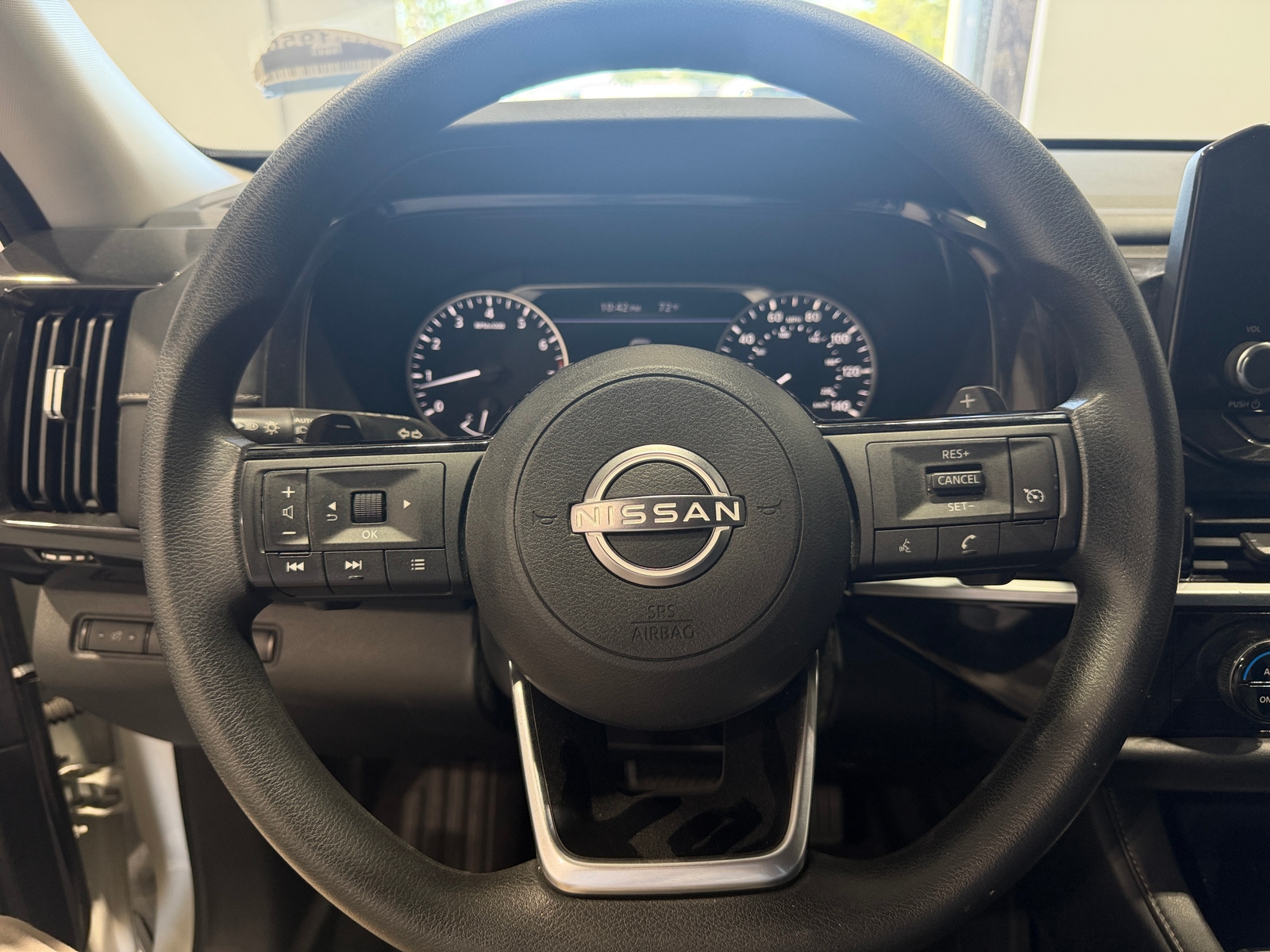 Thumbnail: 2022 Nissan Pathfinder - 5