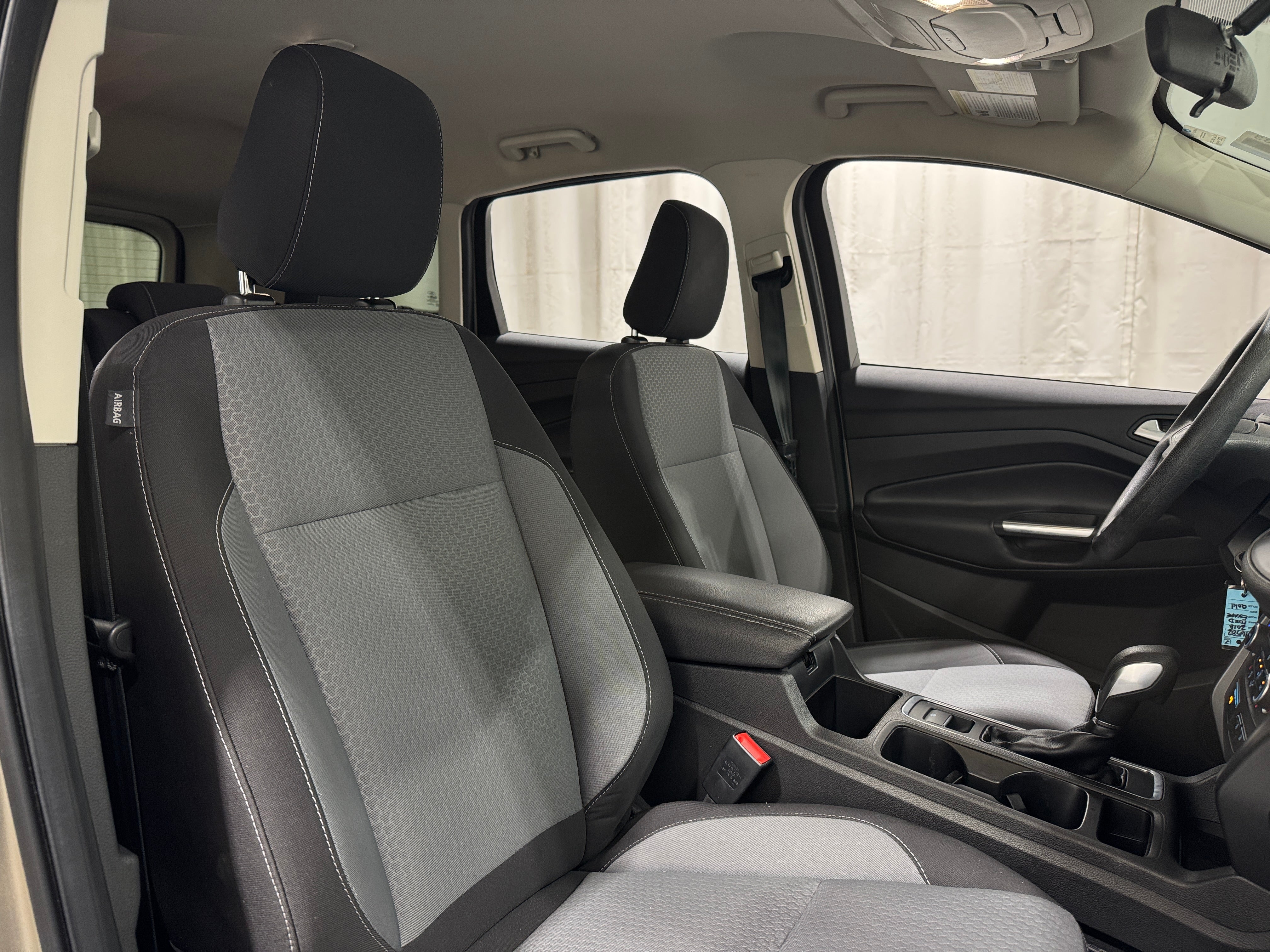 Used 2018 Ford Escape SE with VIN 1FMCU9GD5JUC76582 for sale in Auburn, WA